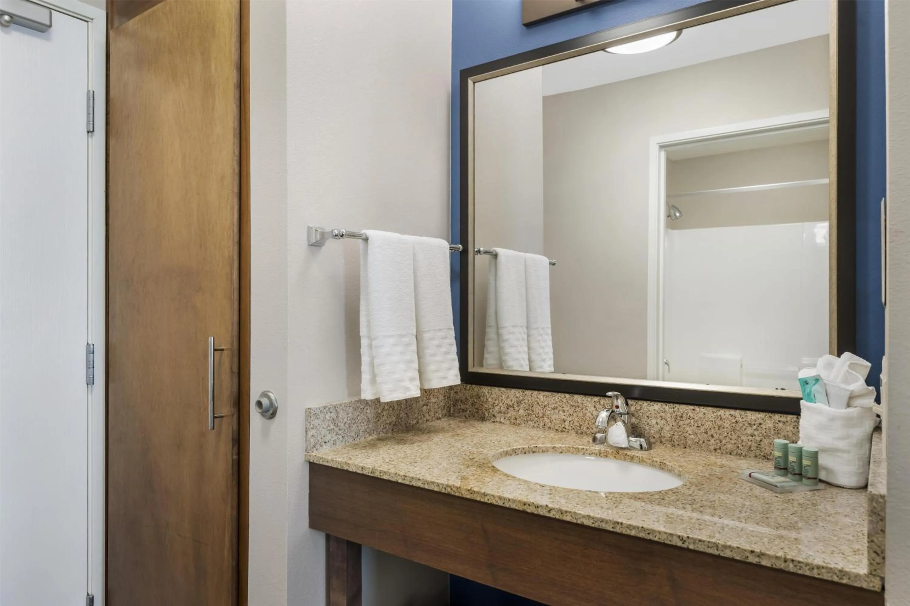 Bathroom in Best Western North Bryant Inn
