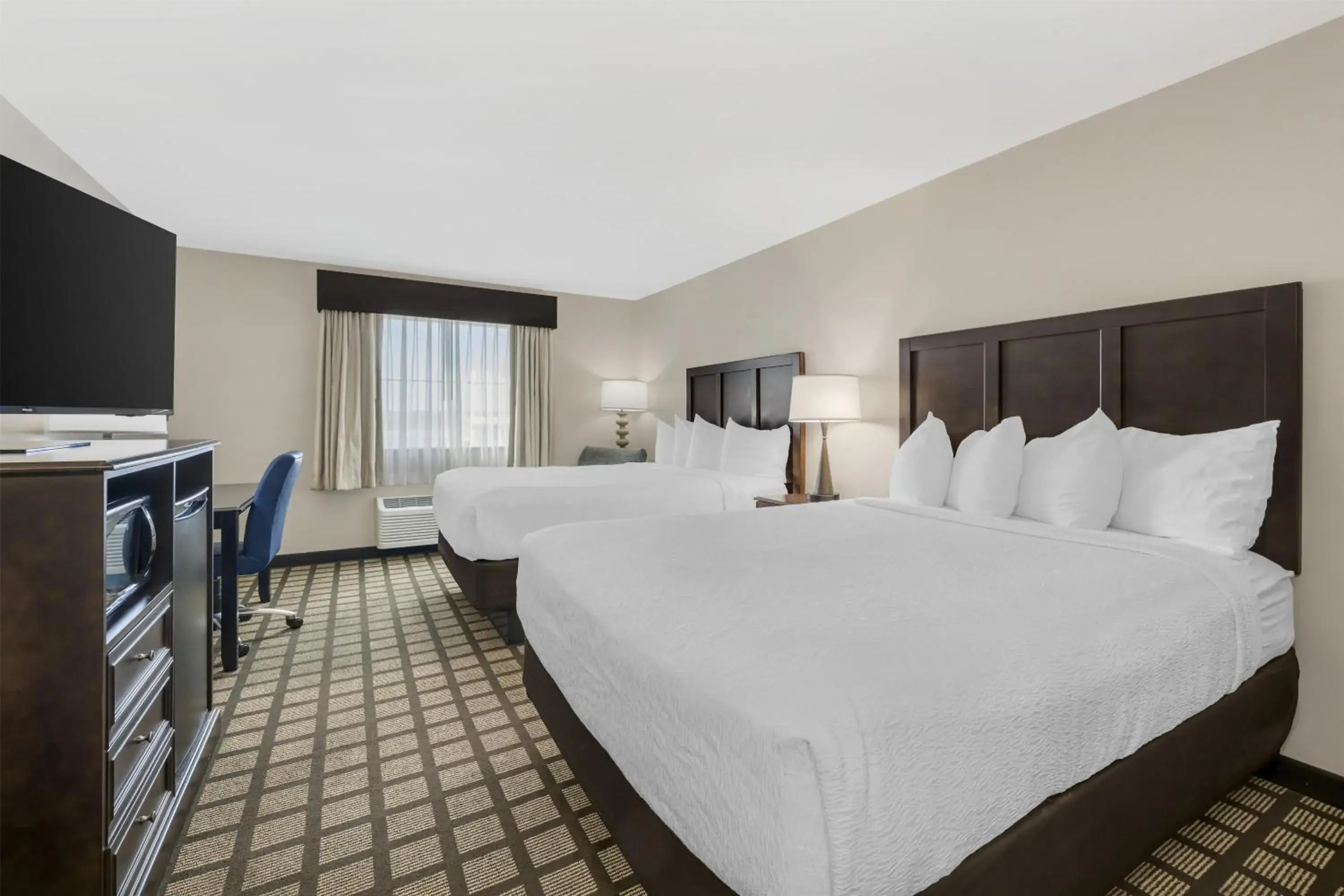 Bedroom, Bed in Best Western North Bryant Inn Bedroom, Bed in Best Western North Bryant Inn