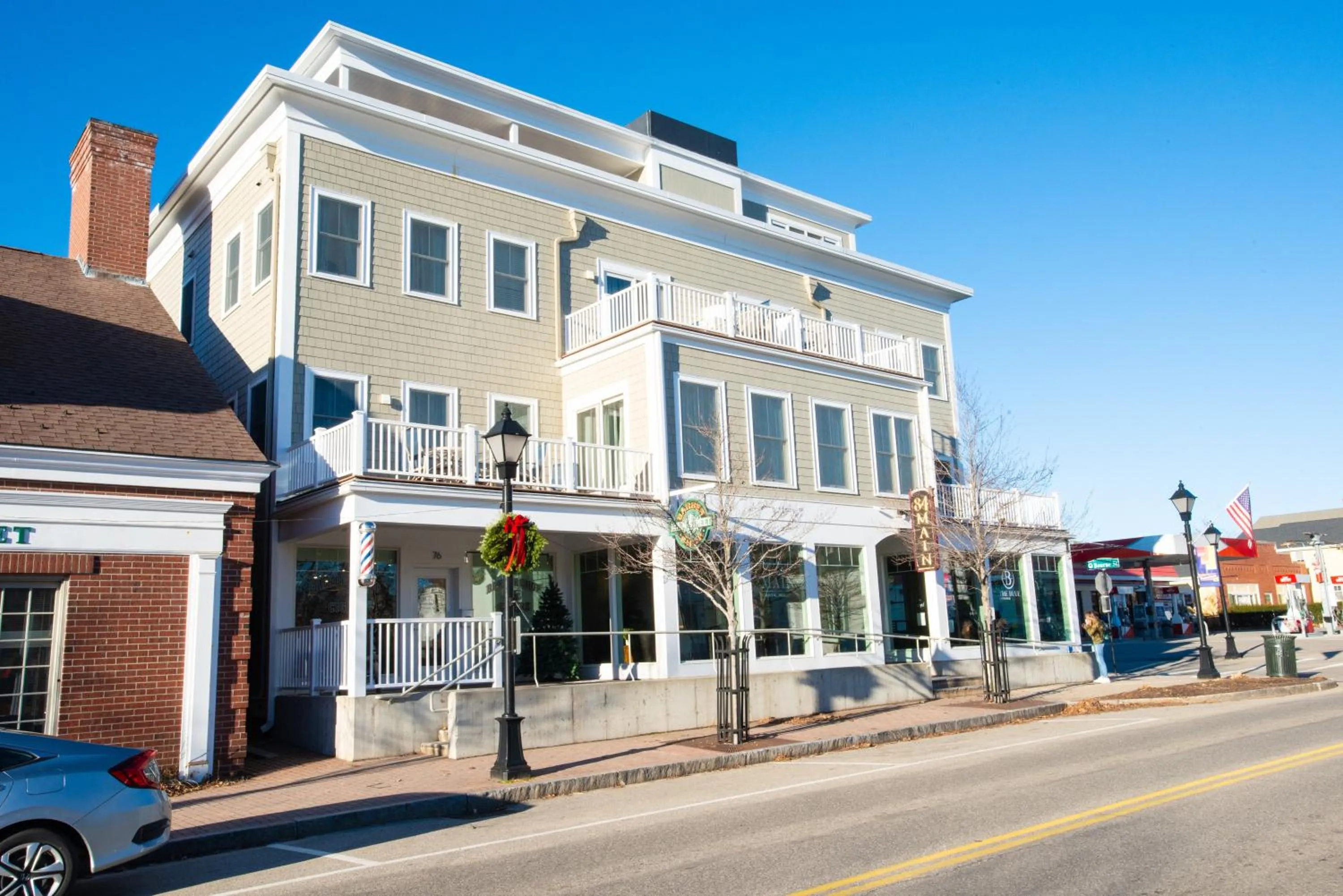 Property building in 84 Main