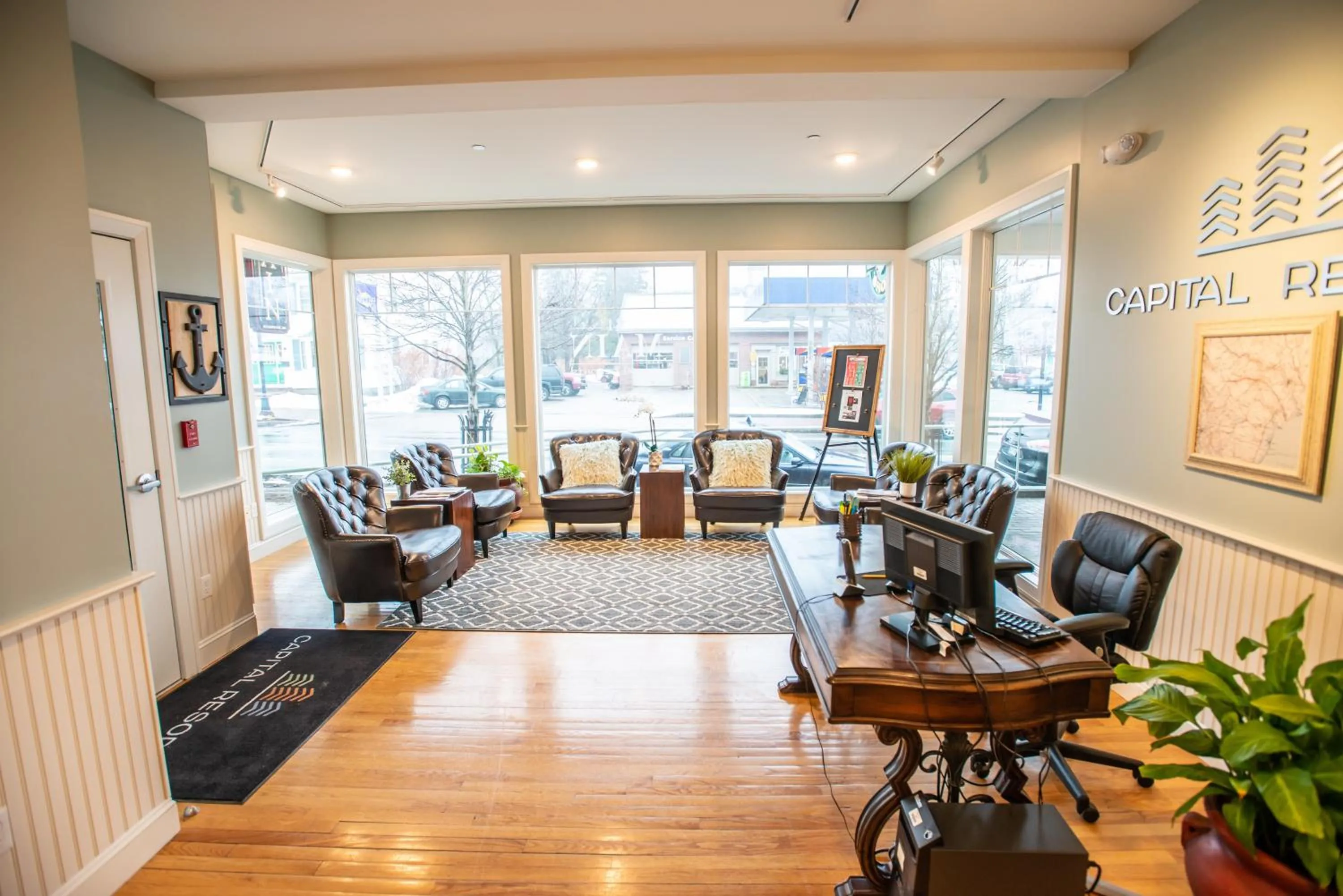 Lobby or reception in 84 Main