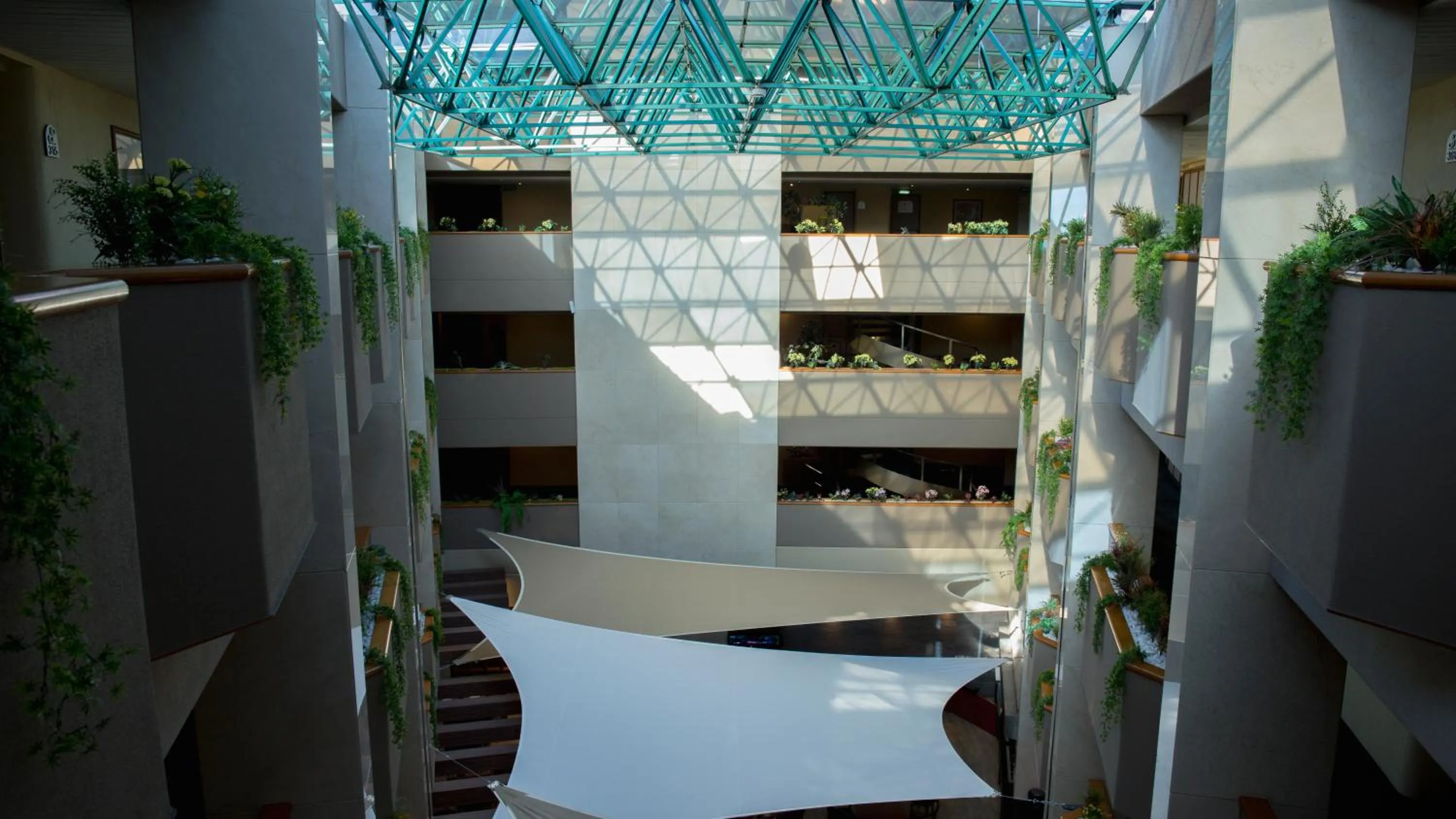 Property building in Hotel Abastos Plaza