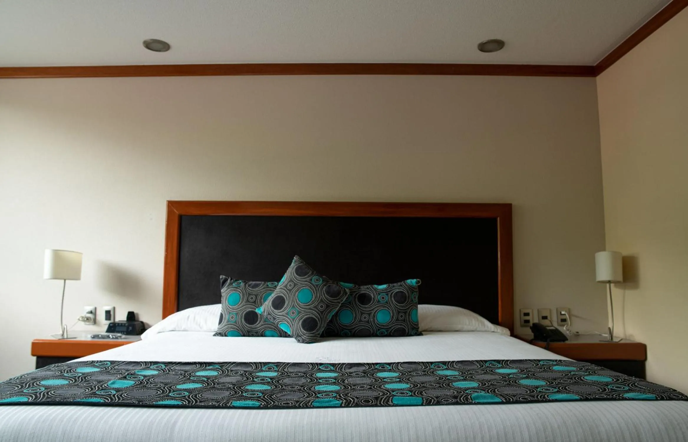 Bed in Hotel Abastos Plaza