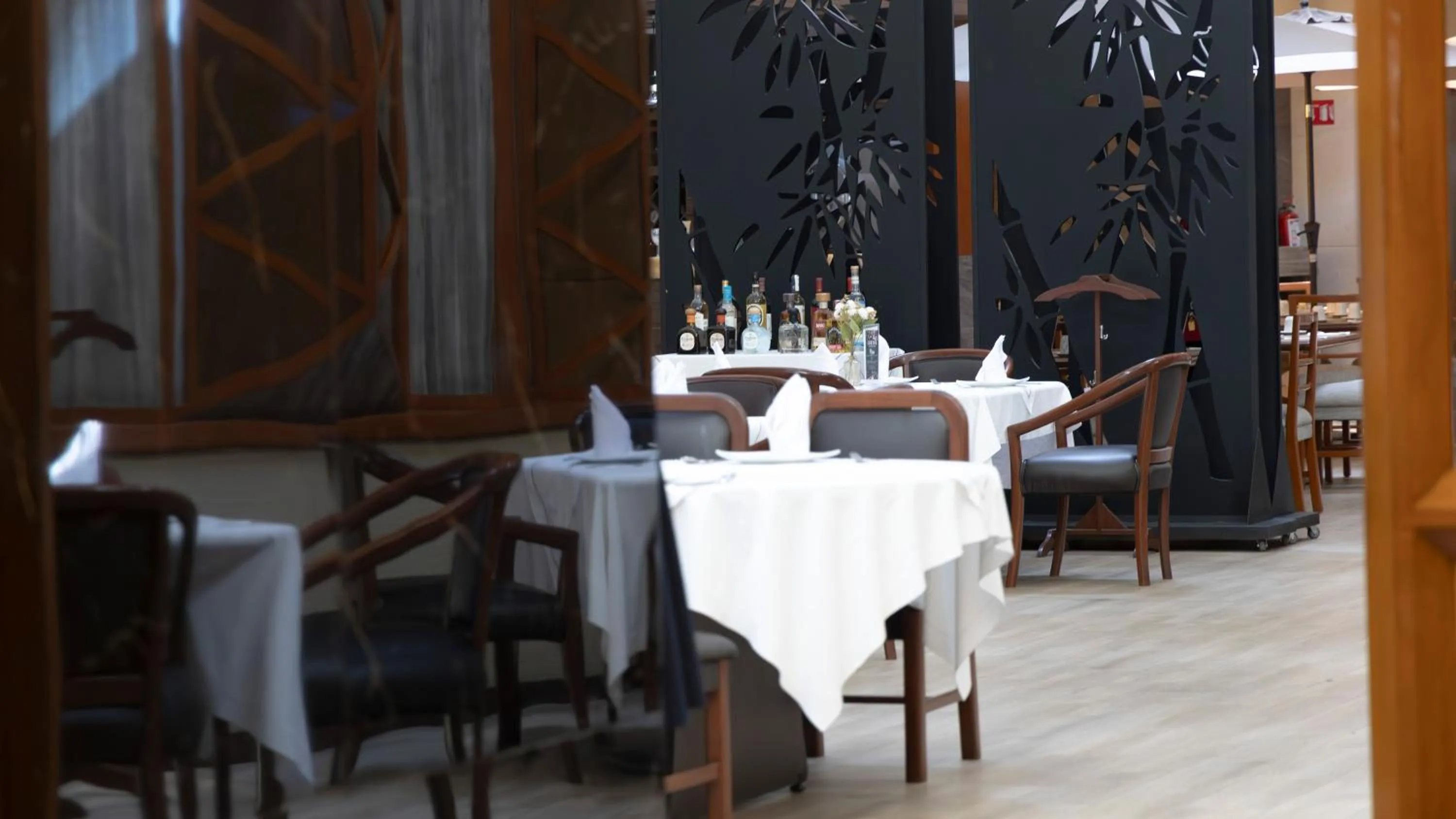 Restaurant/places to eat in Hotel Abastos Plaza