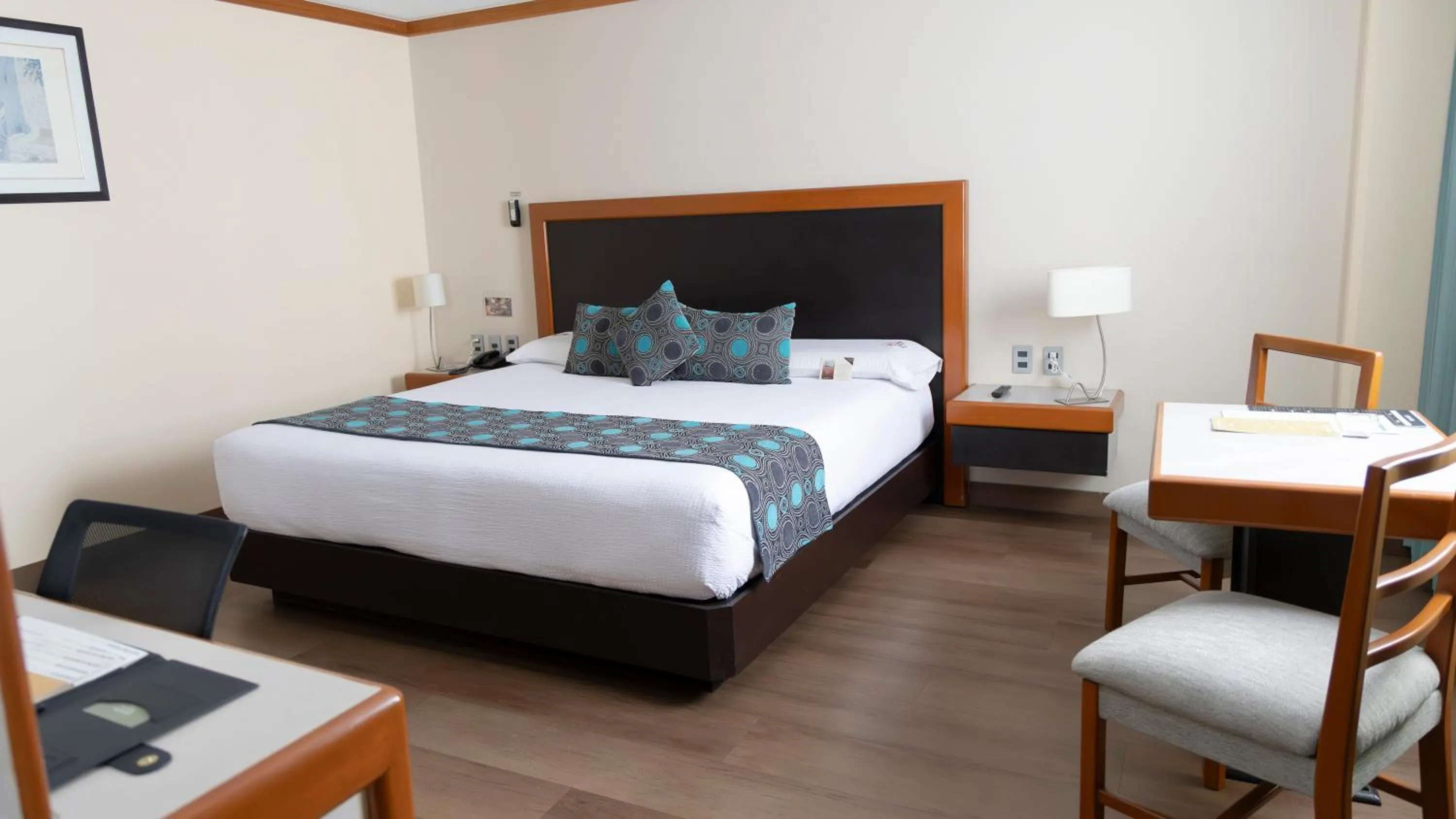 Bed in Hotel Abastos Plaza