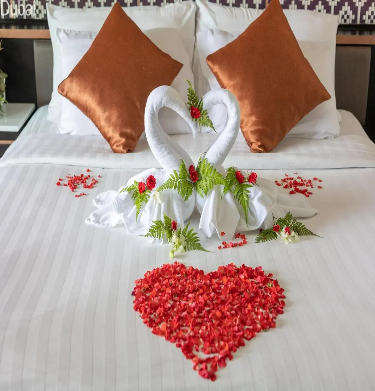 Property building, Bed in Dubai Hotel Property building, Bed in Dubai Hotel