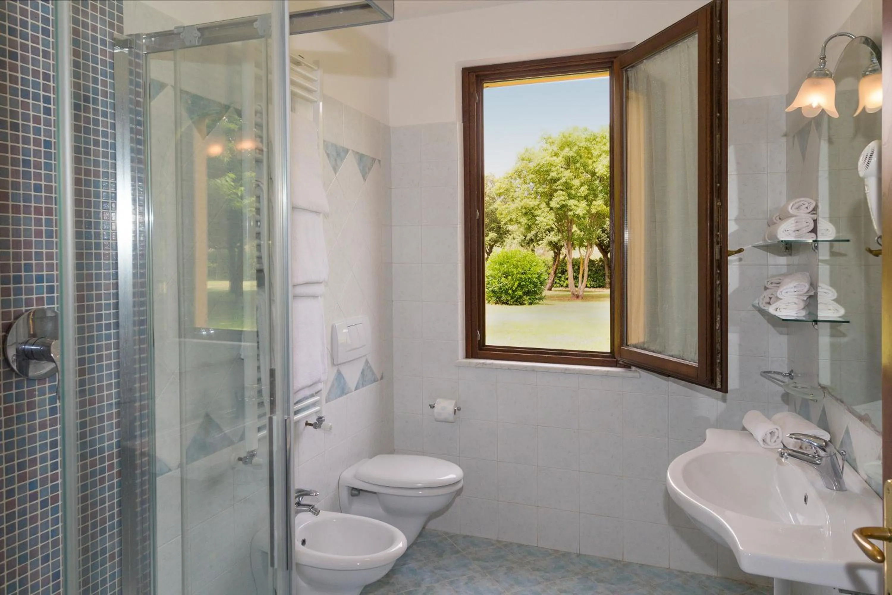 Bathroom in Il Girasole - Rovo