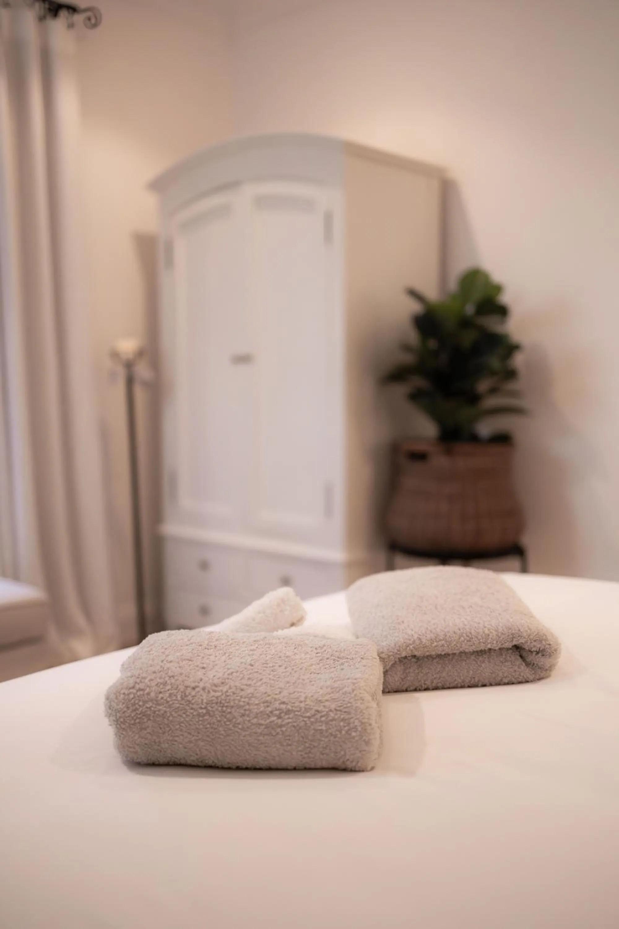 Decorative detail, Bed in St Helen's Cottages