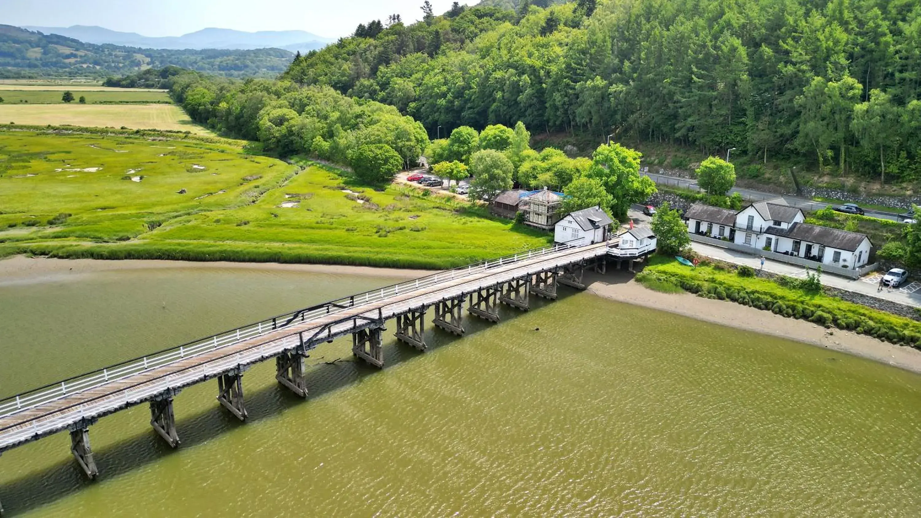 Finest Retreats - Toll Bridge Cottage Finest Retreats - Toll Bridge Cottage