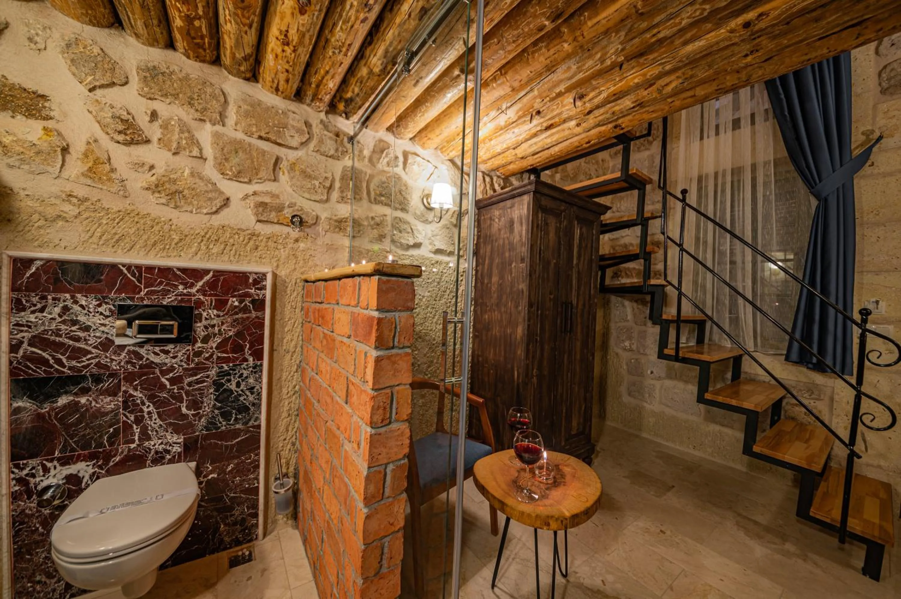 Toilet in Janus Cappadocia