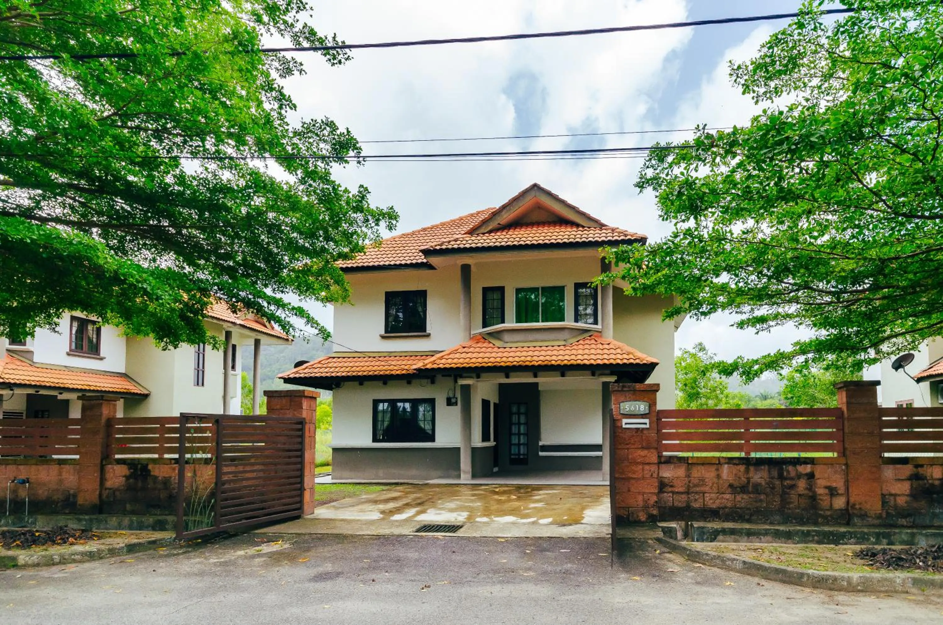 Property building in Kertih Damansara Inn