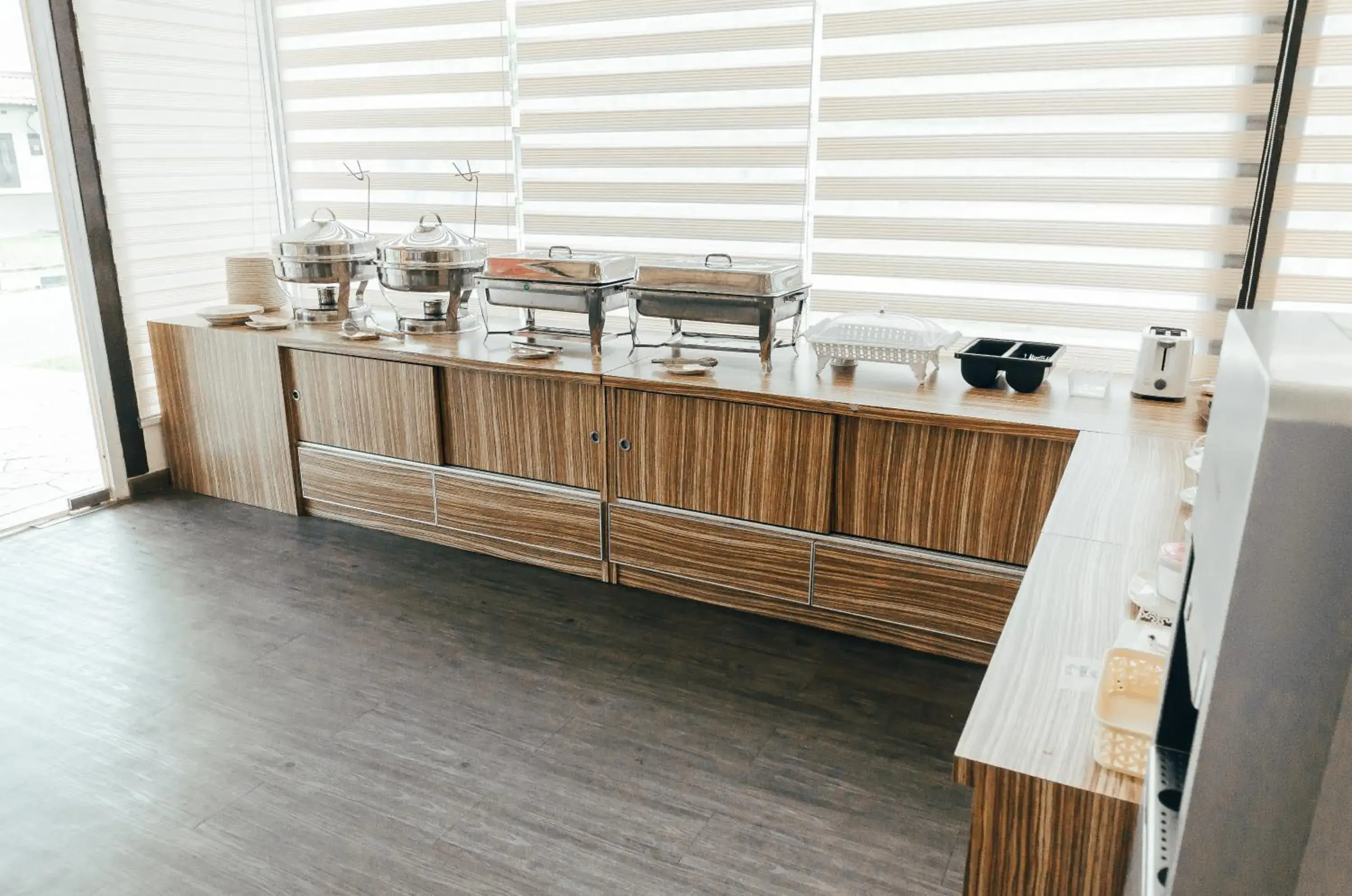 Restaurant/places to eat in Kertih Damansara Inn Restaurant/places to eat in Kertih Damansara Inn