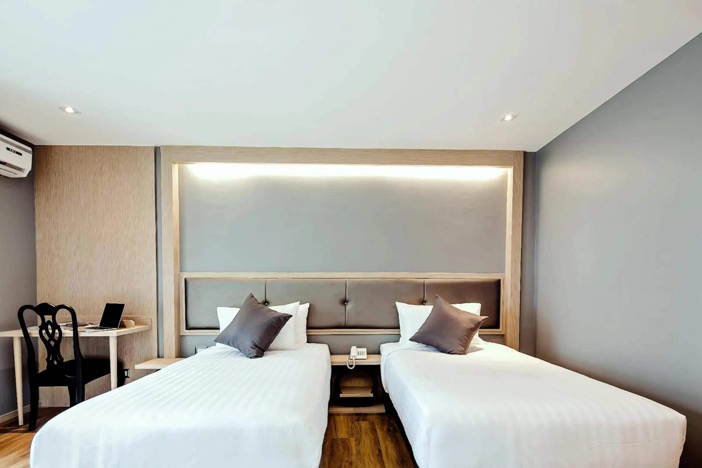 Bedroom, Bed in Three Sukhumvit Hotel - SHA Plus Certified Bedroom, Bed in Three Sukhumvit Hotel - SHA Plus Certified
