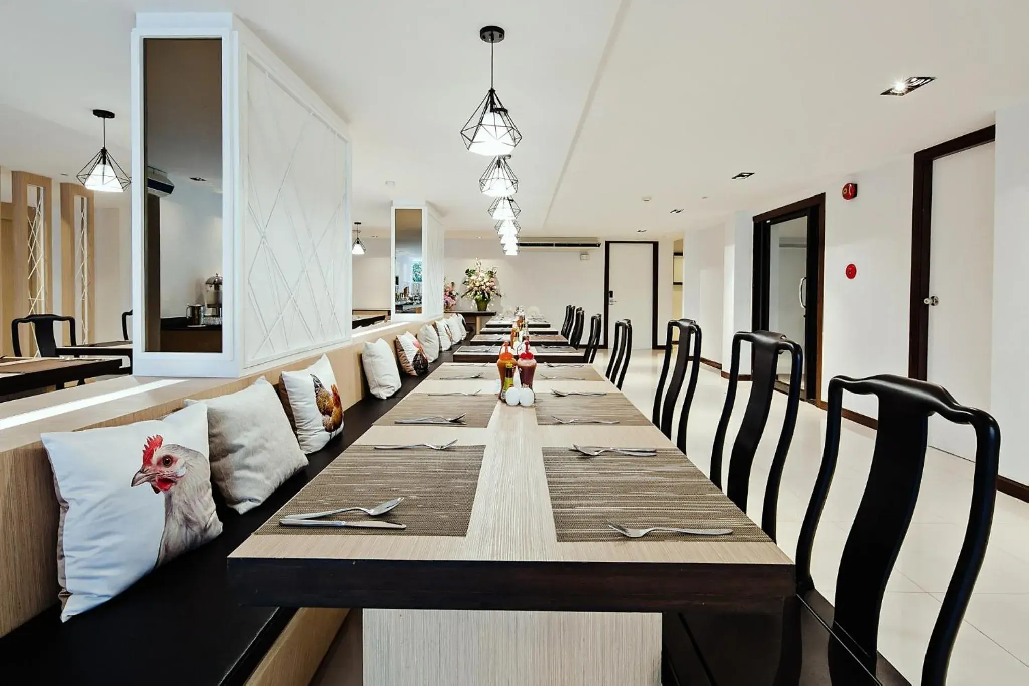 Restaurant/places to eat in Three Sukhumvit Hotel - SHA Plus Certified Restaurant/places to eat in Three Sukhumvit Hotel - SHA Plus Certified