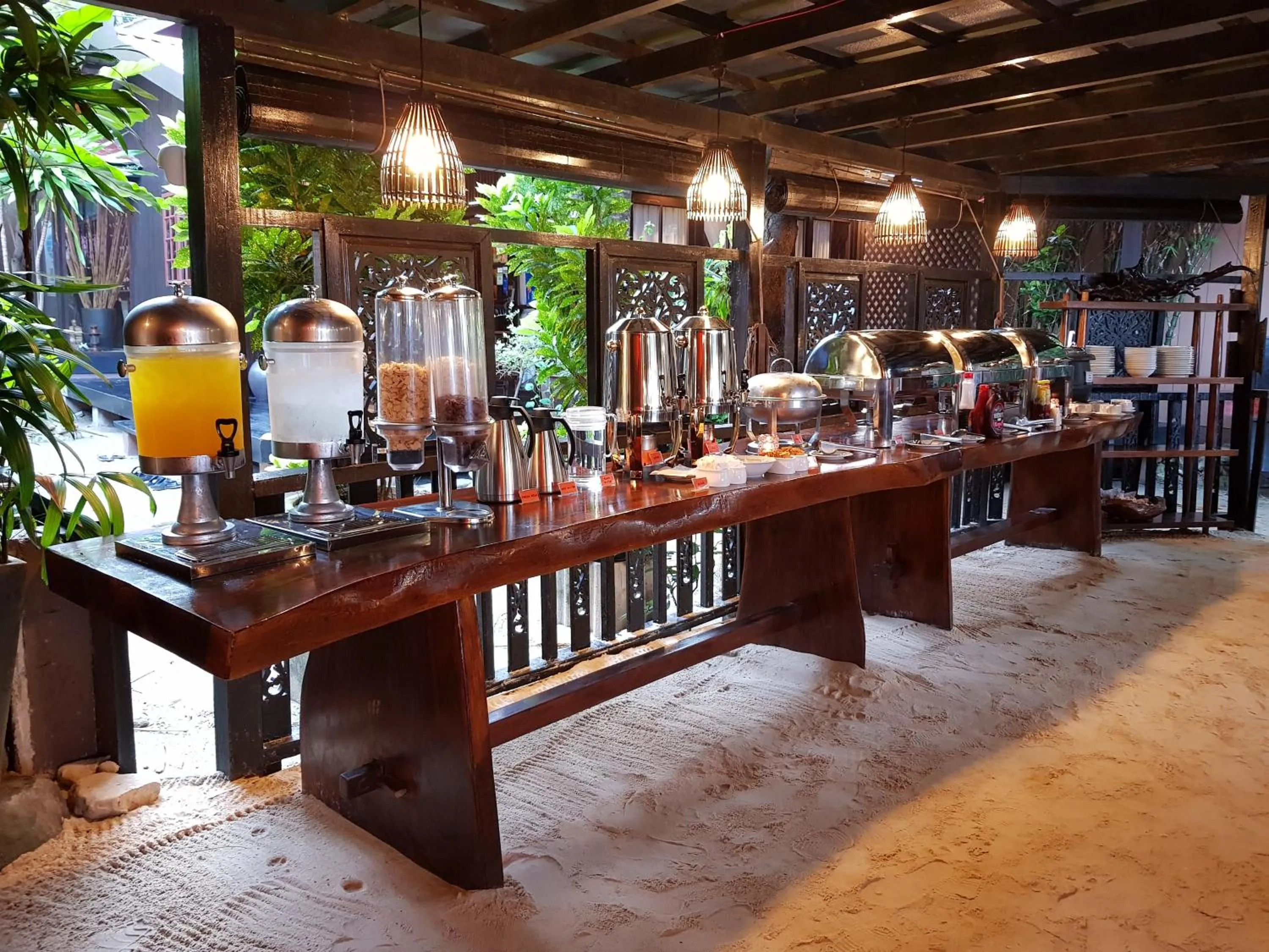 Restaurant/places to eat in Ombak Dive Resort Perhentian Island