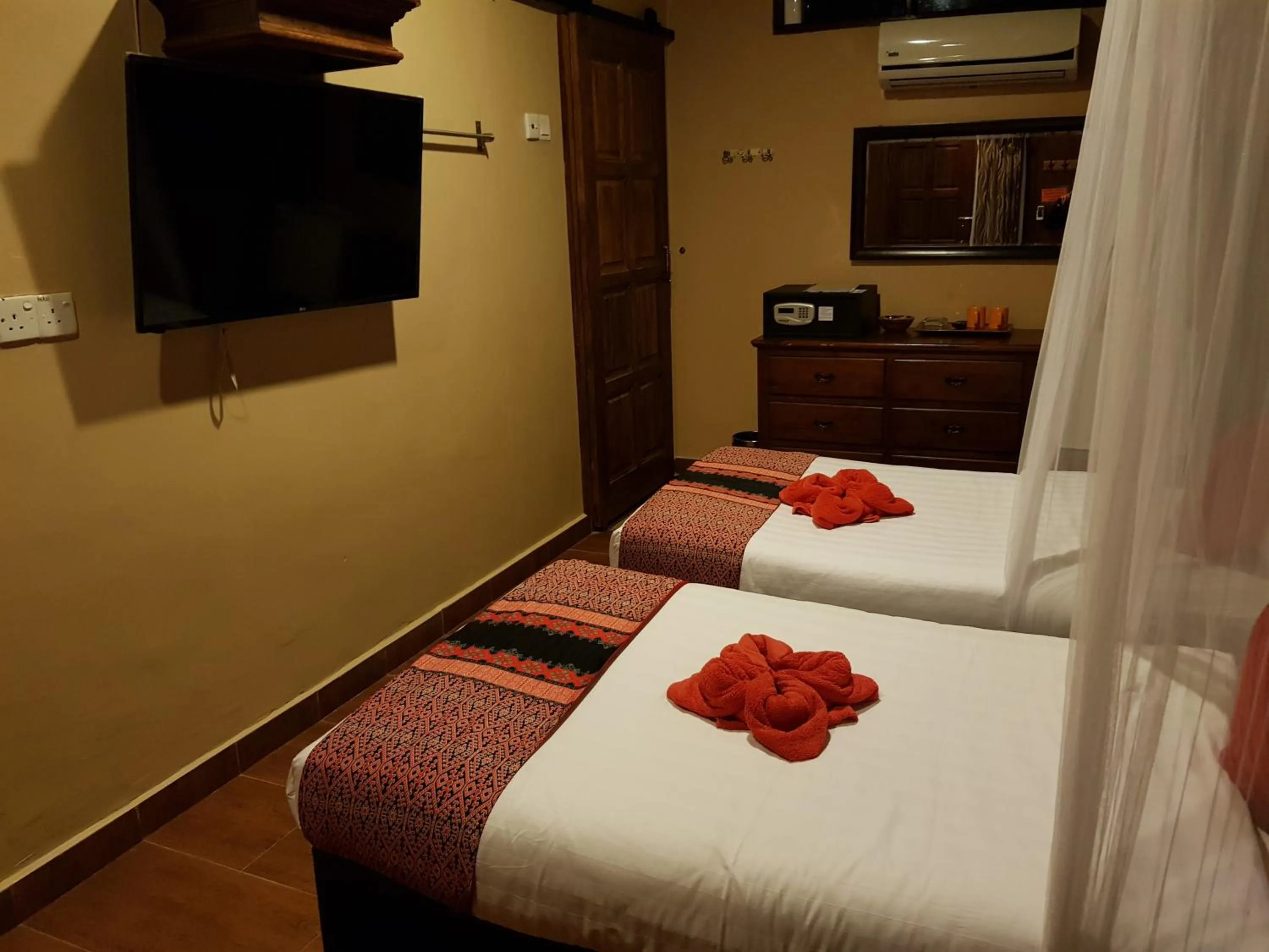 Bedroom, Bed in Ombak Dive Resort Perhentian Island