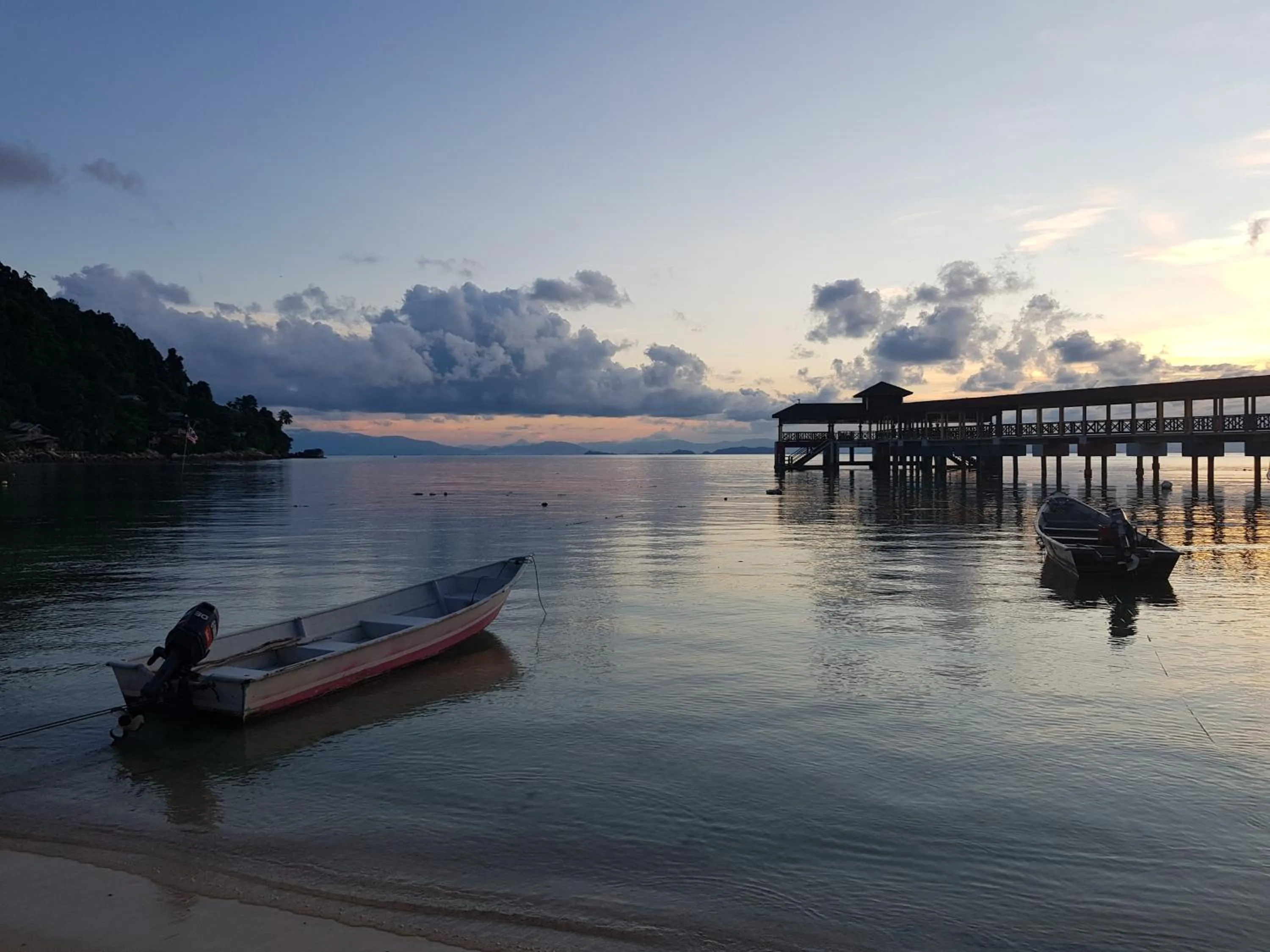 Beach in Ombak Dive Resort Perhentian Island