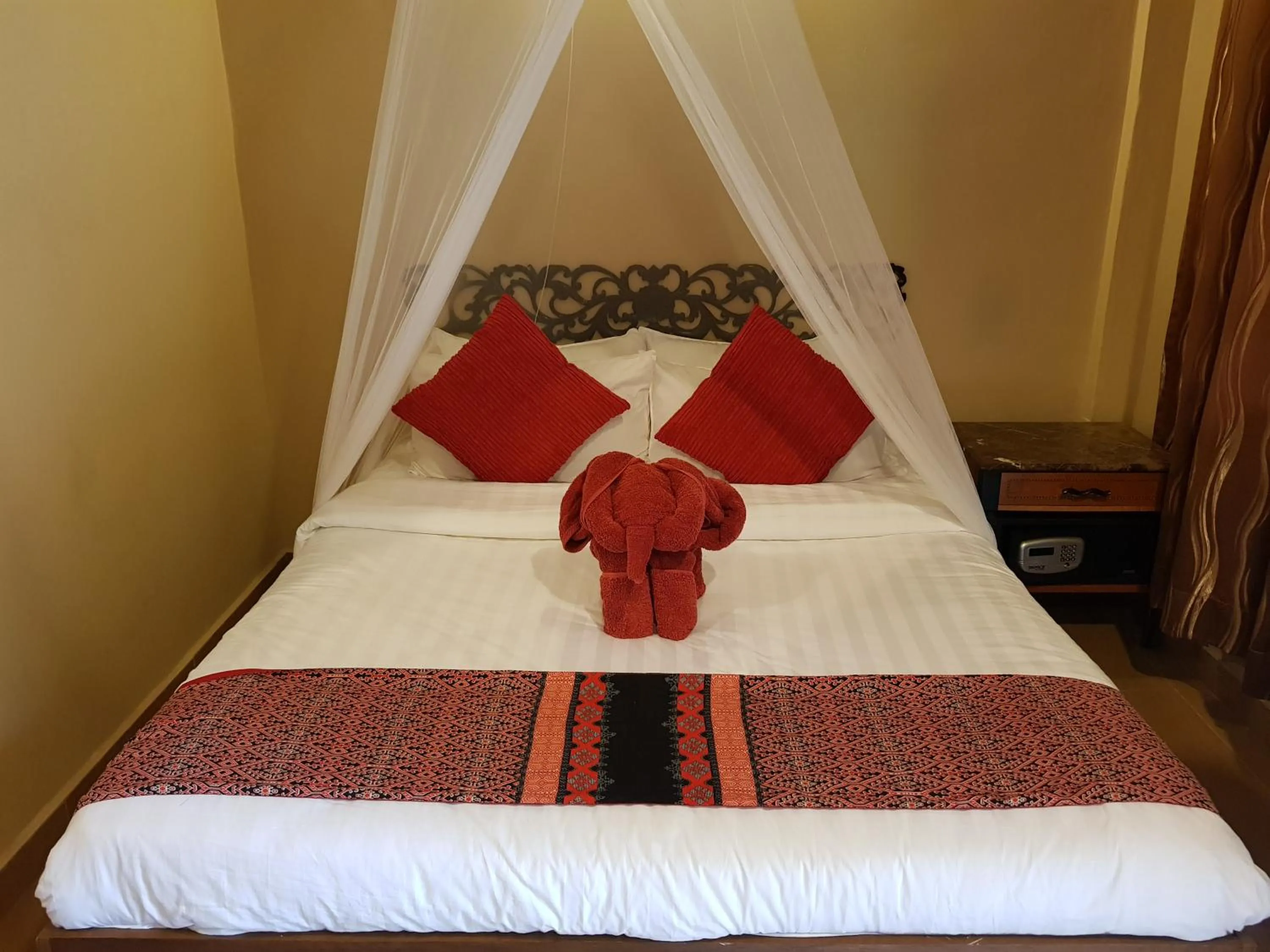 Bedroom, Bed in Ombak Dive Resort Perhentian Island