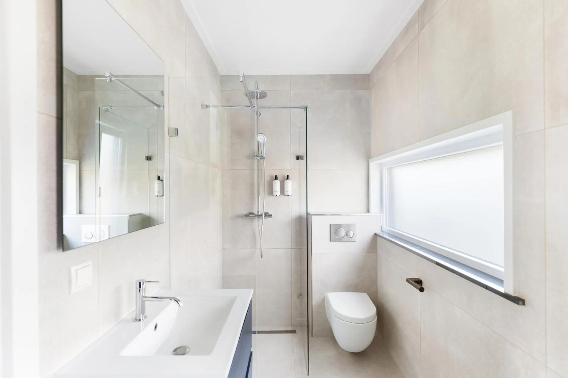 Bathroom in Strandhotel Zoutelande