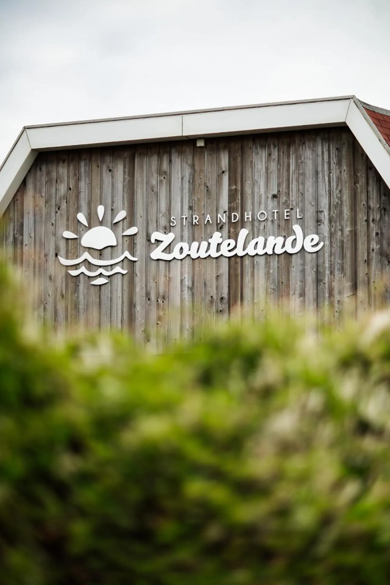 Property logo or sign in Strandhotel Zoutelande