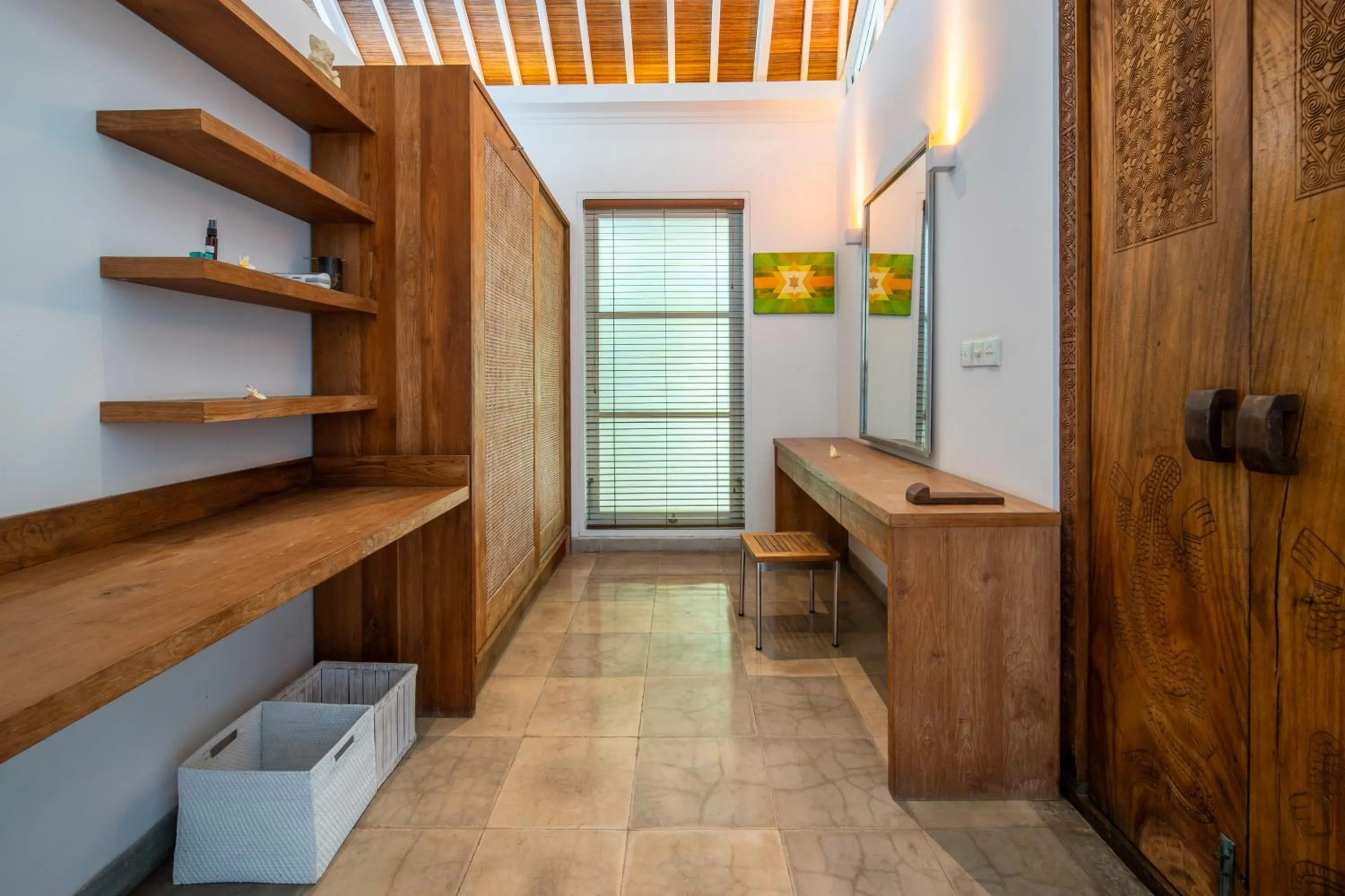 wardrobe in Shunyata Villas Bali