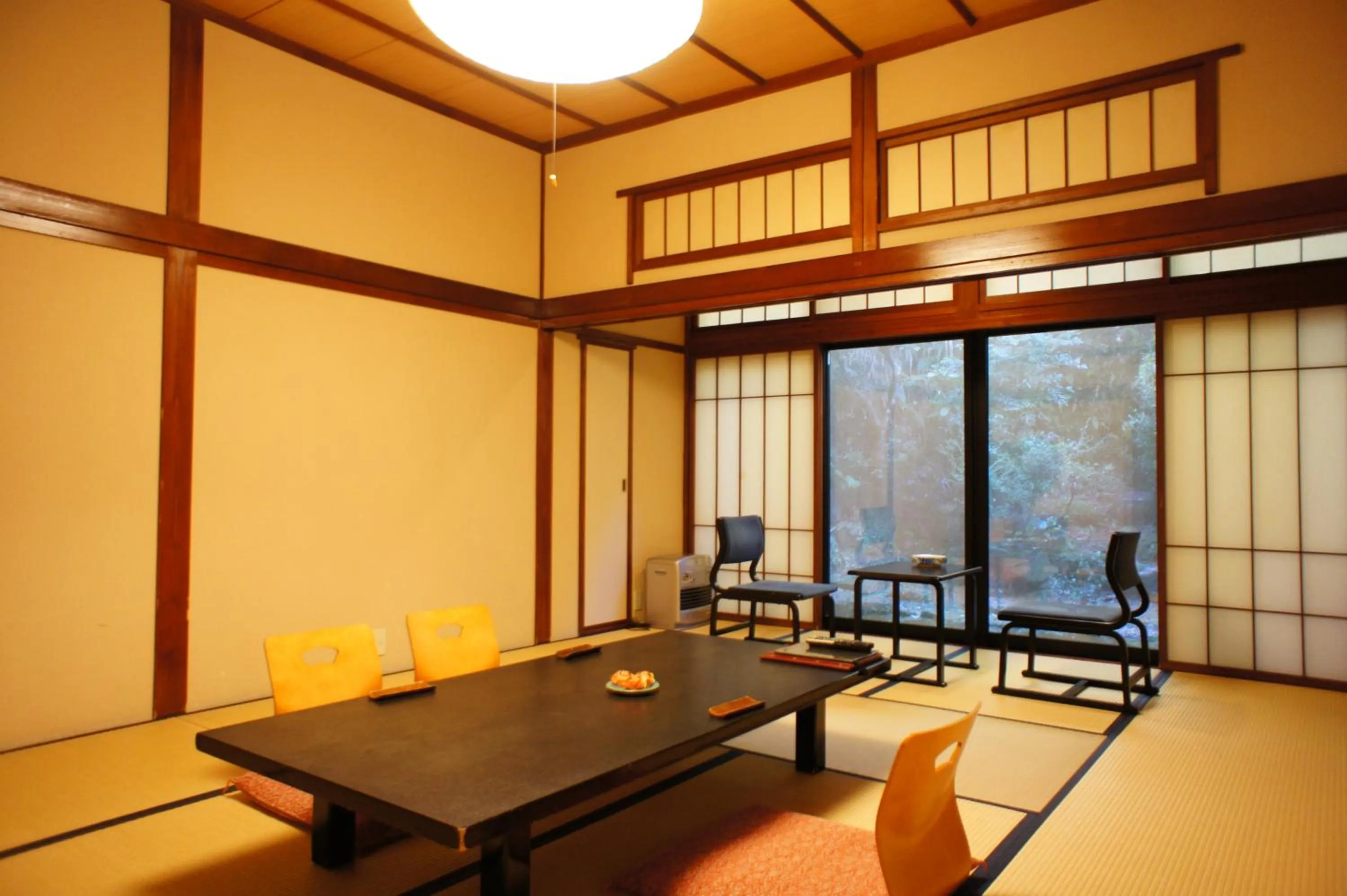 Photo of the whole room in Tabinoyado Kiunsoh