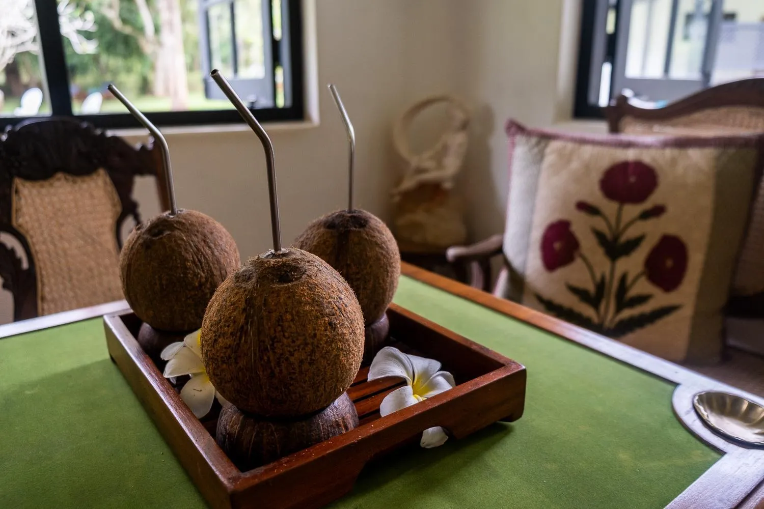 Drinks in Horathapola Estate