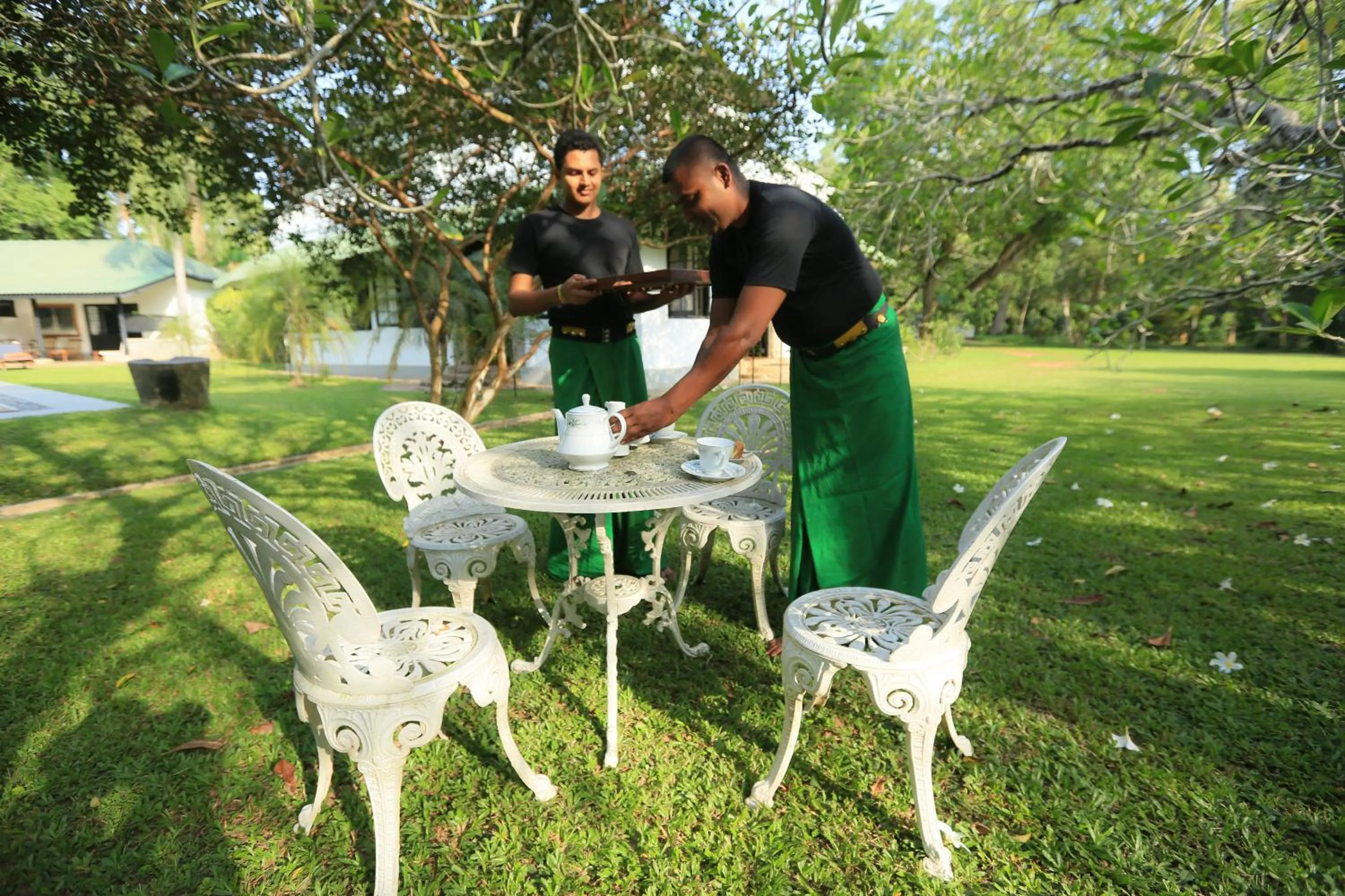 Staff in Horathapola Estate