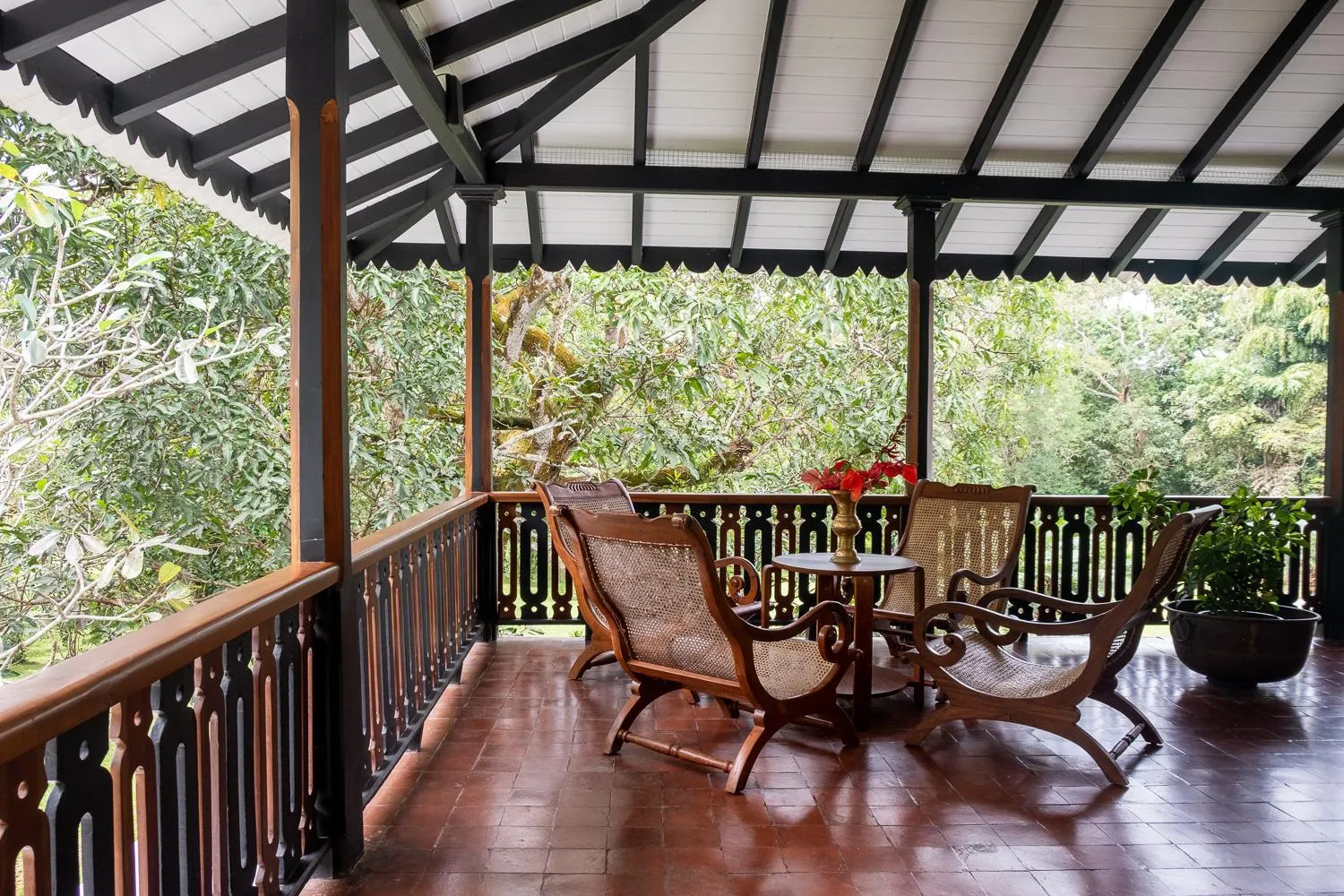 Property building in Horathapola Estate