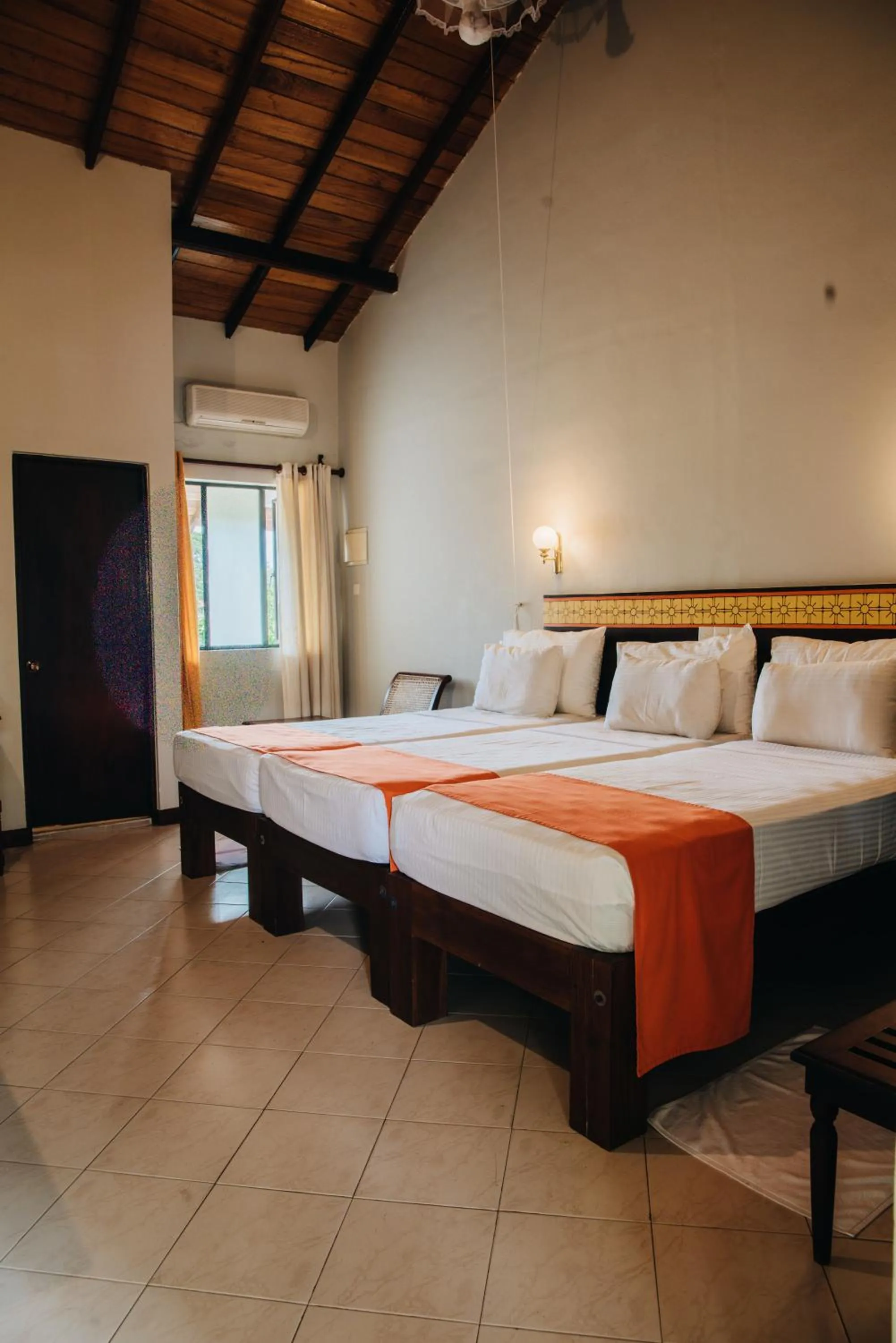 Bed in Gimanhala Hotel