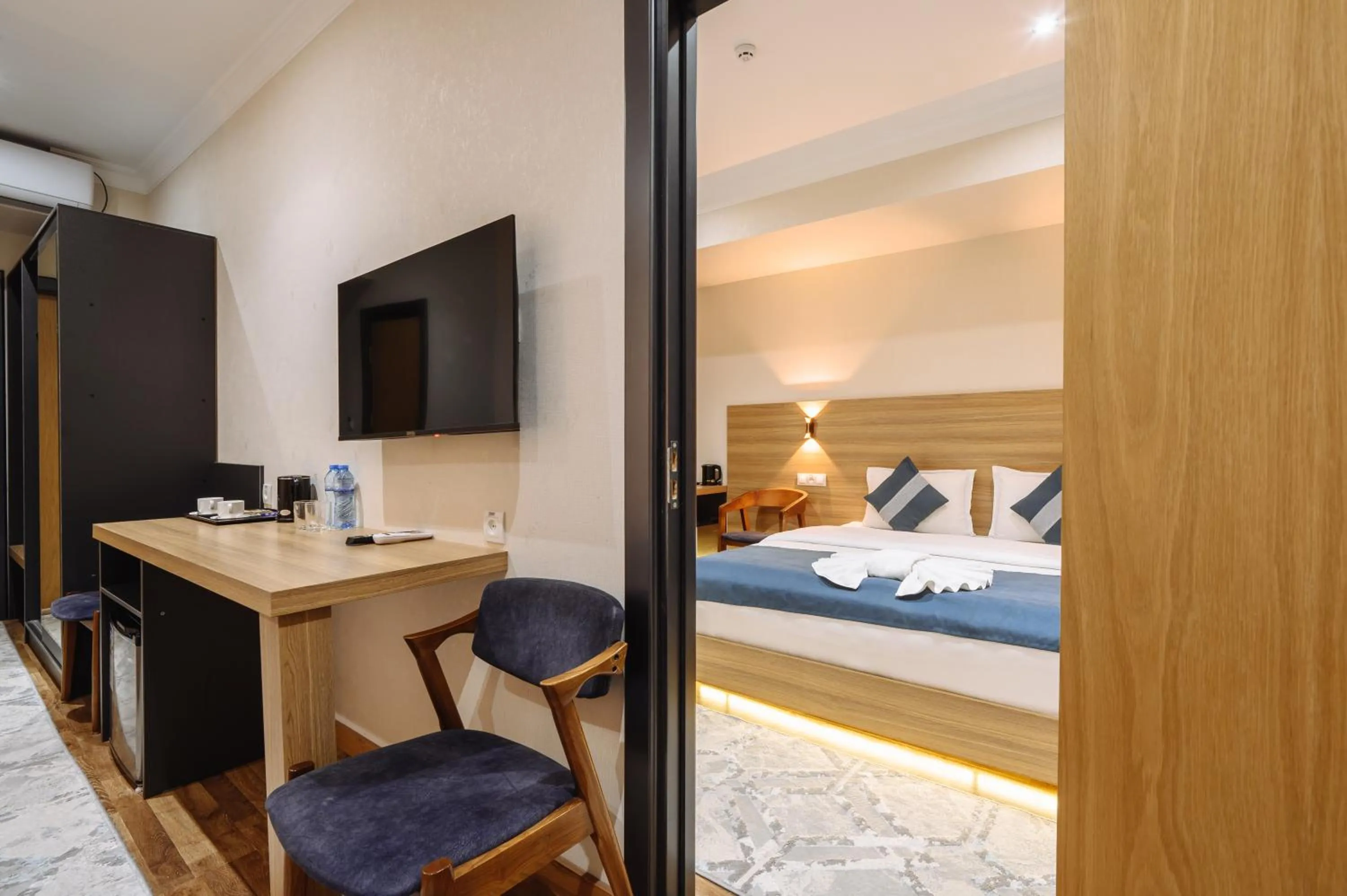 TV and multimedia, Bed in Sofiya Tashkent Hotel