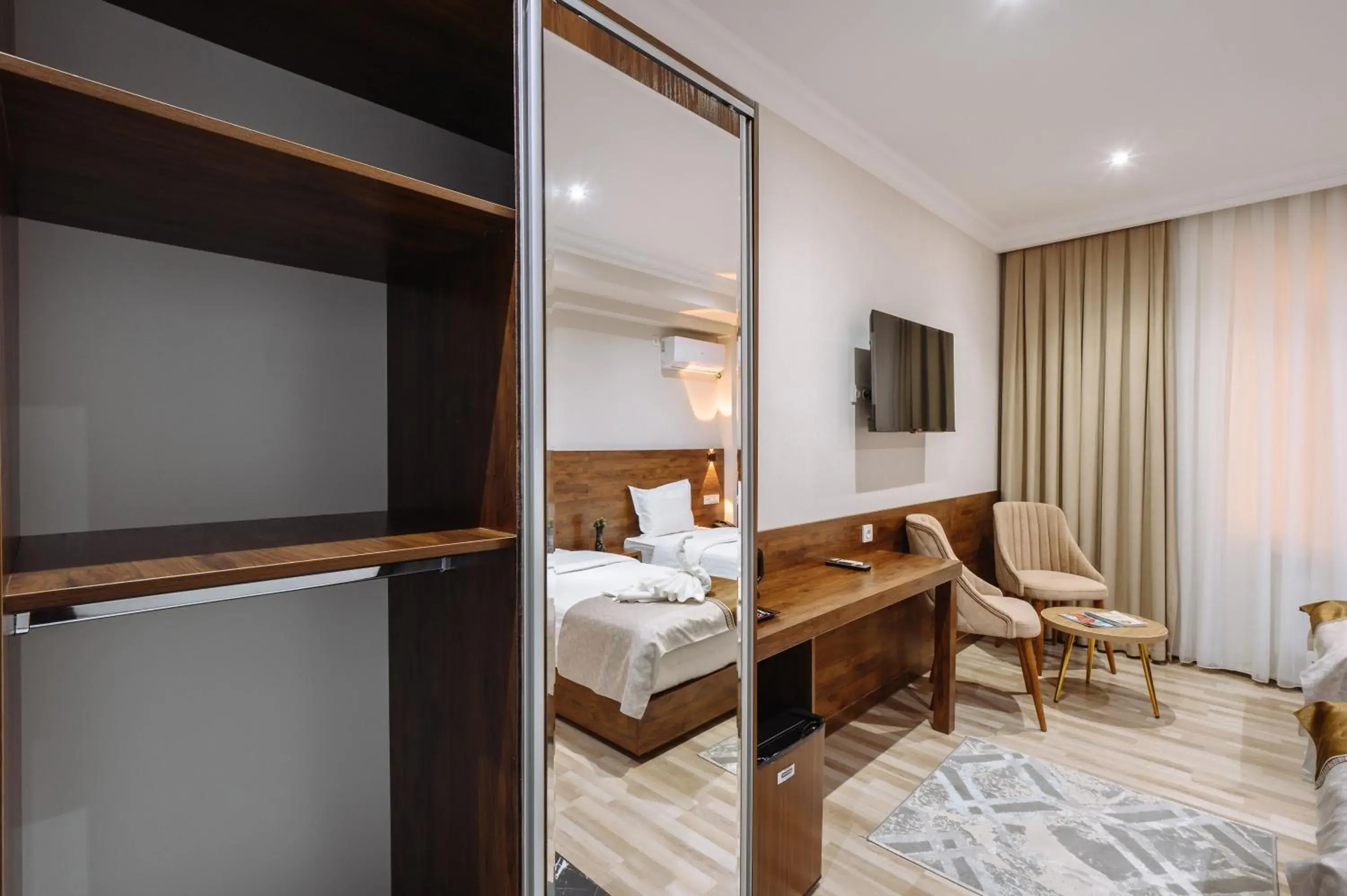 Superior Double or Twin Room - single occupancy in Sofiya Tashkent Hotel Superior Double or Twin Room - single occupancy in Sofiya Tashkent Hotel