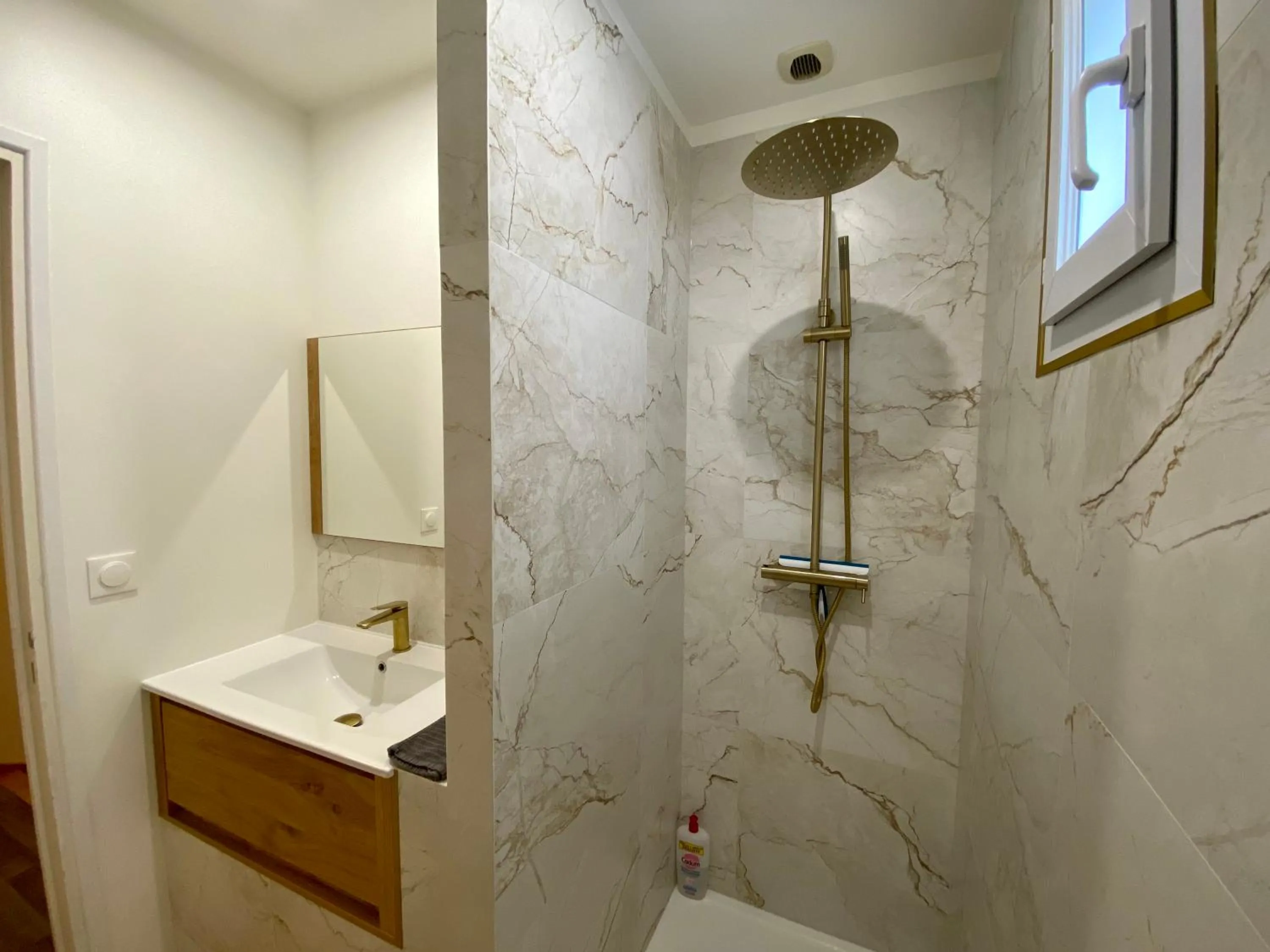 Bathroom in Le Duplex d'Austin Power