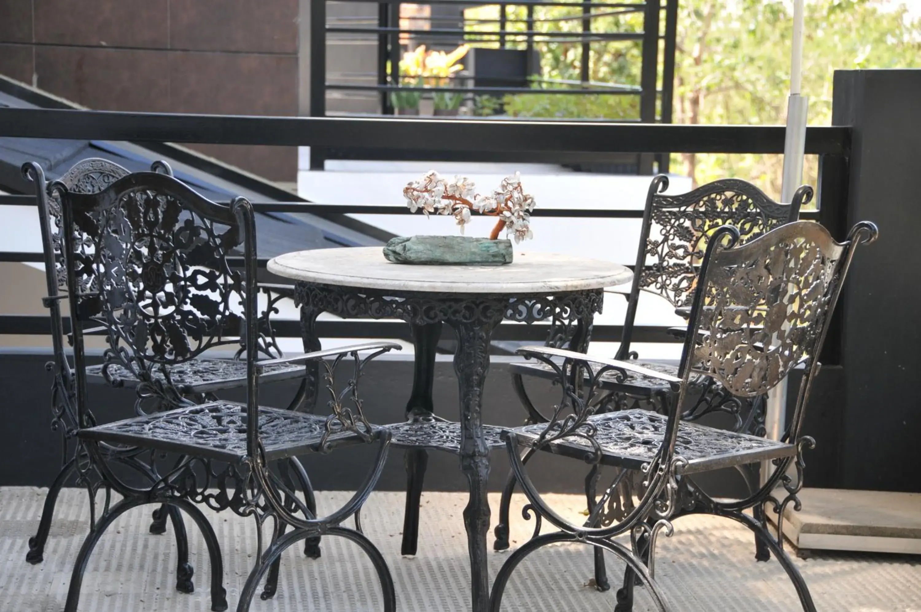 Facade/entrance in Date & Dine Resort Facade/entrance in Date & Dine Resort