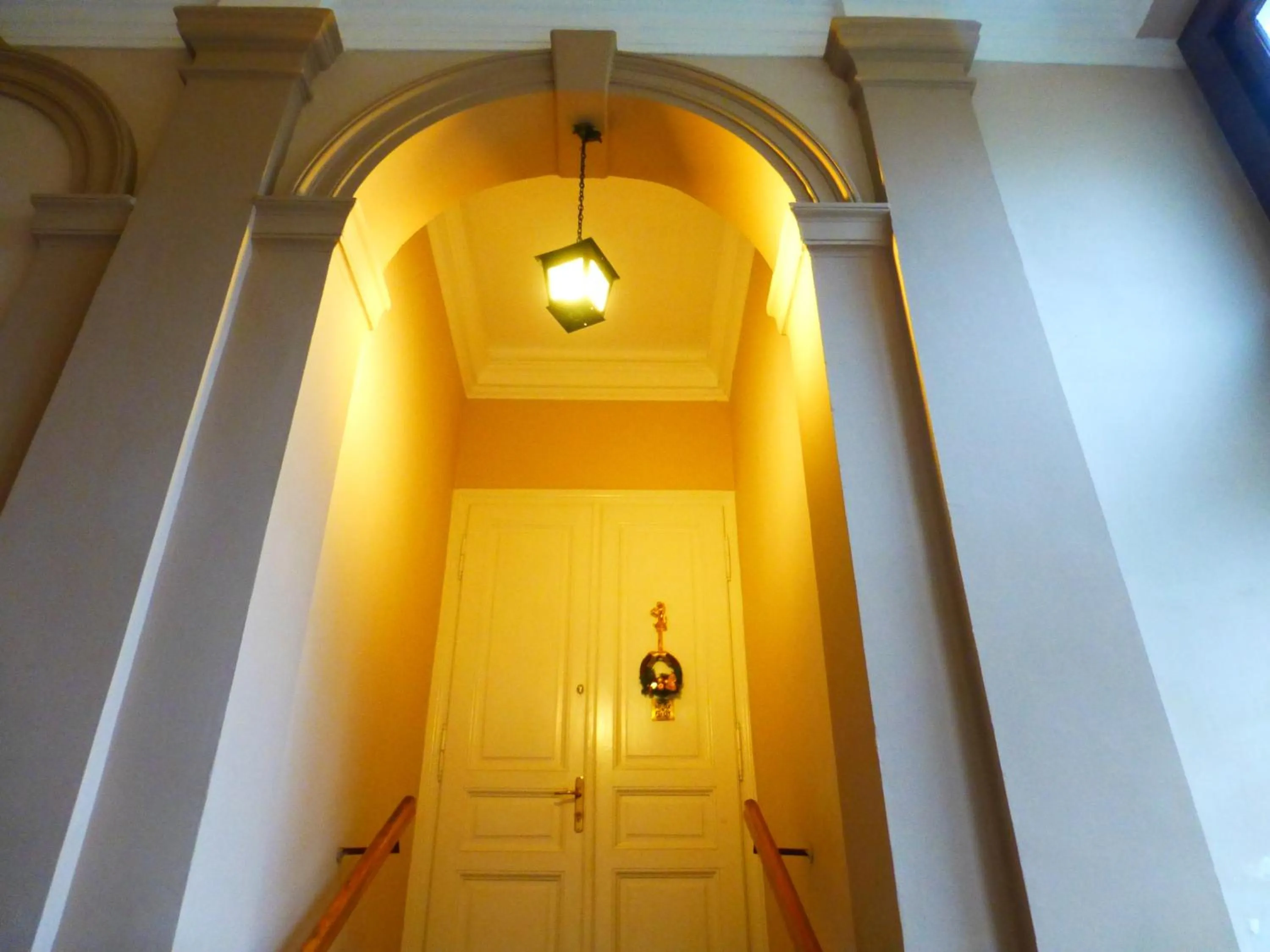 Facade/entrance in Konzul -Top apartment, strict center, parking