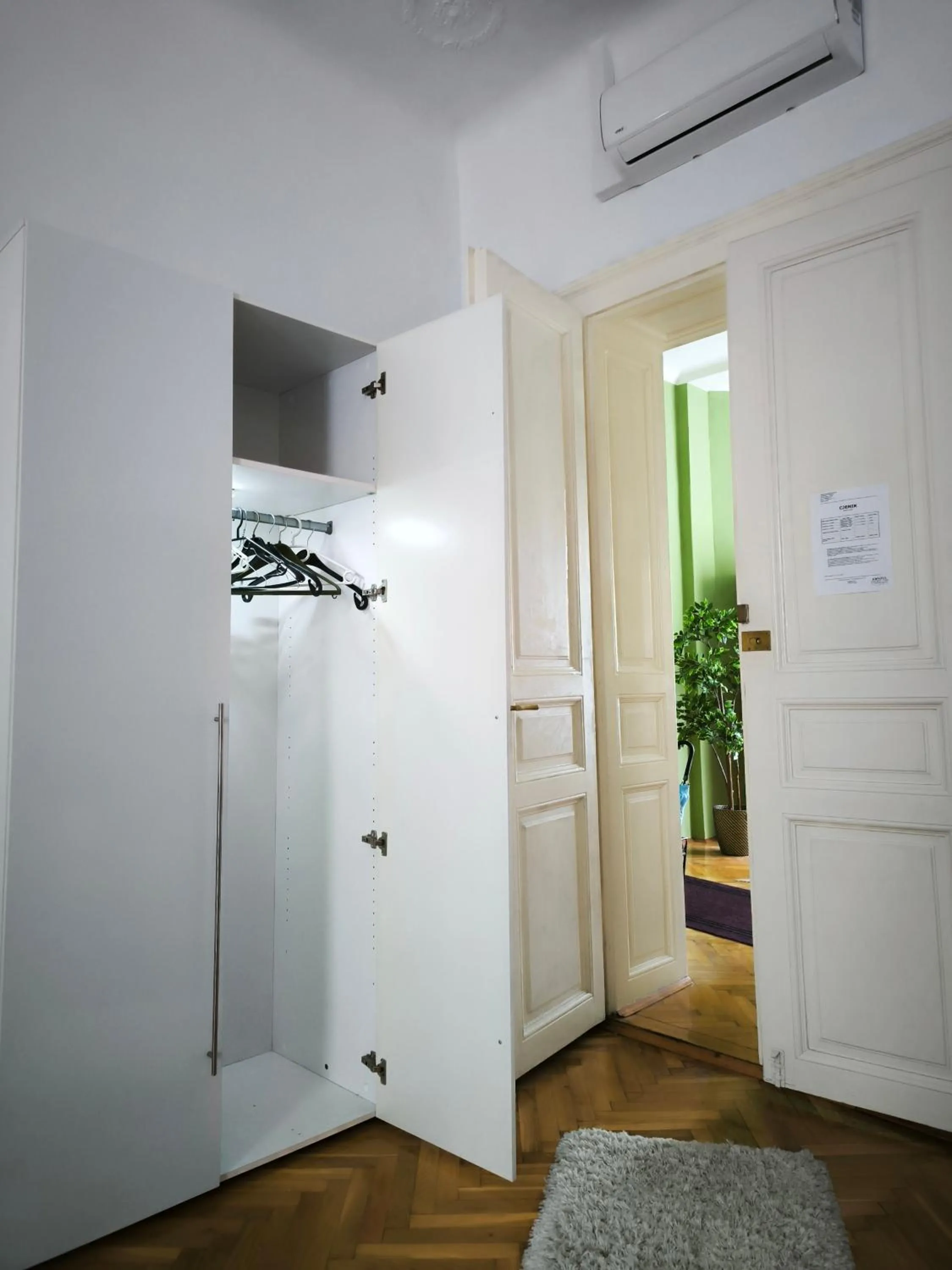 Konzul -Top apartment, strict center, parking