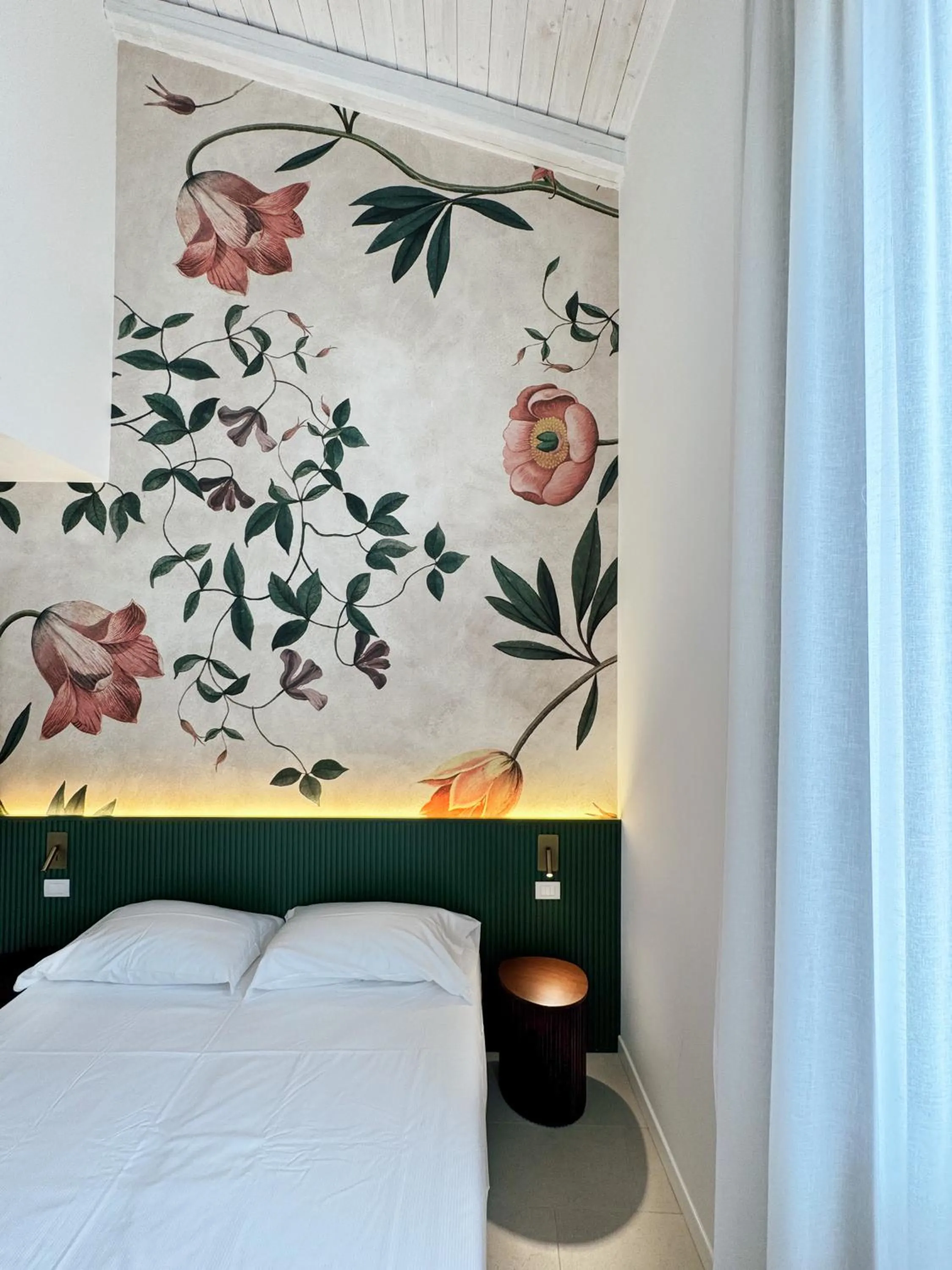 Bed in Carducci Residence - by Bologna Residences
