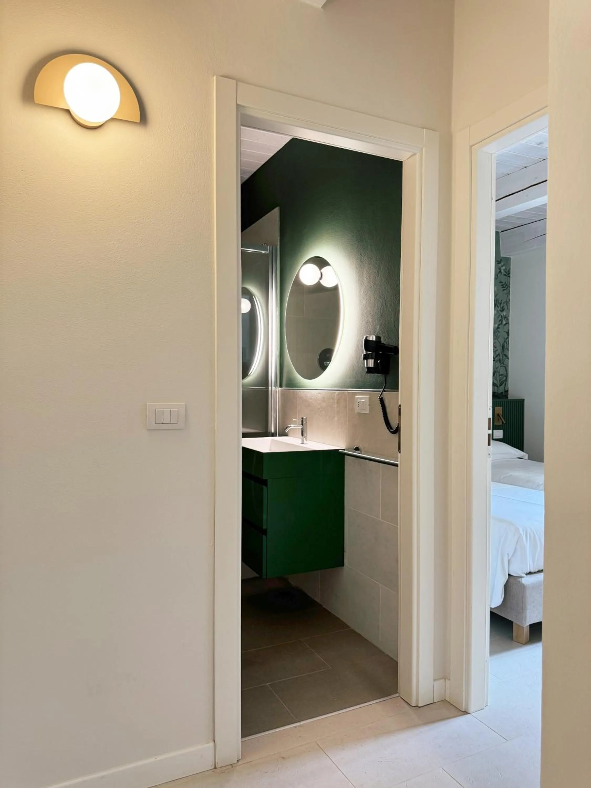 Bathroom in Carducci Residence - by Bologna Residences