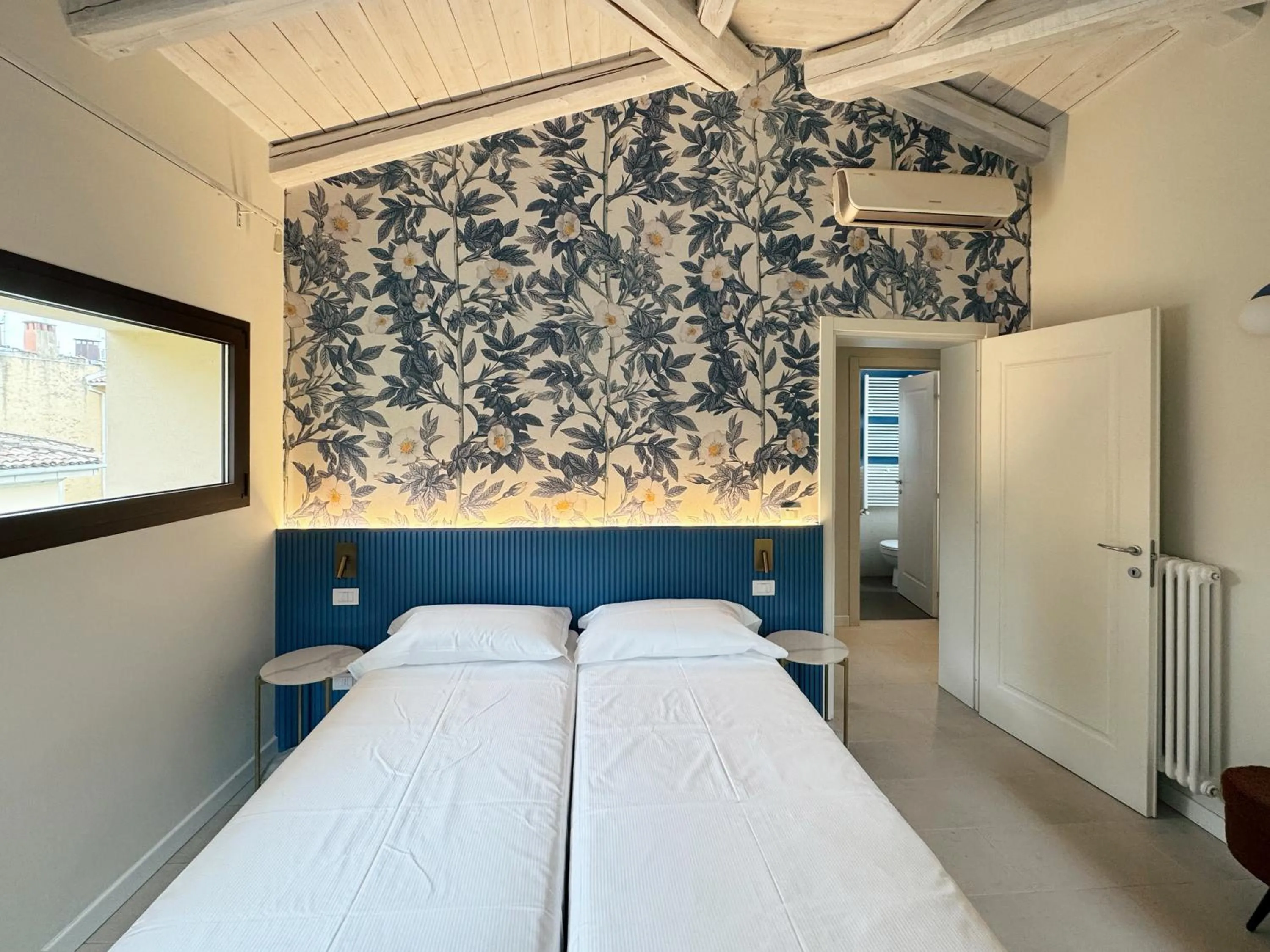 Bed in Carducci Residence - by Bologna Residences