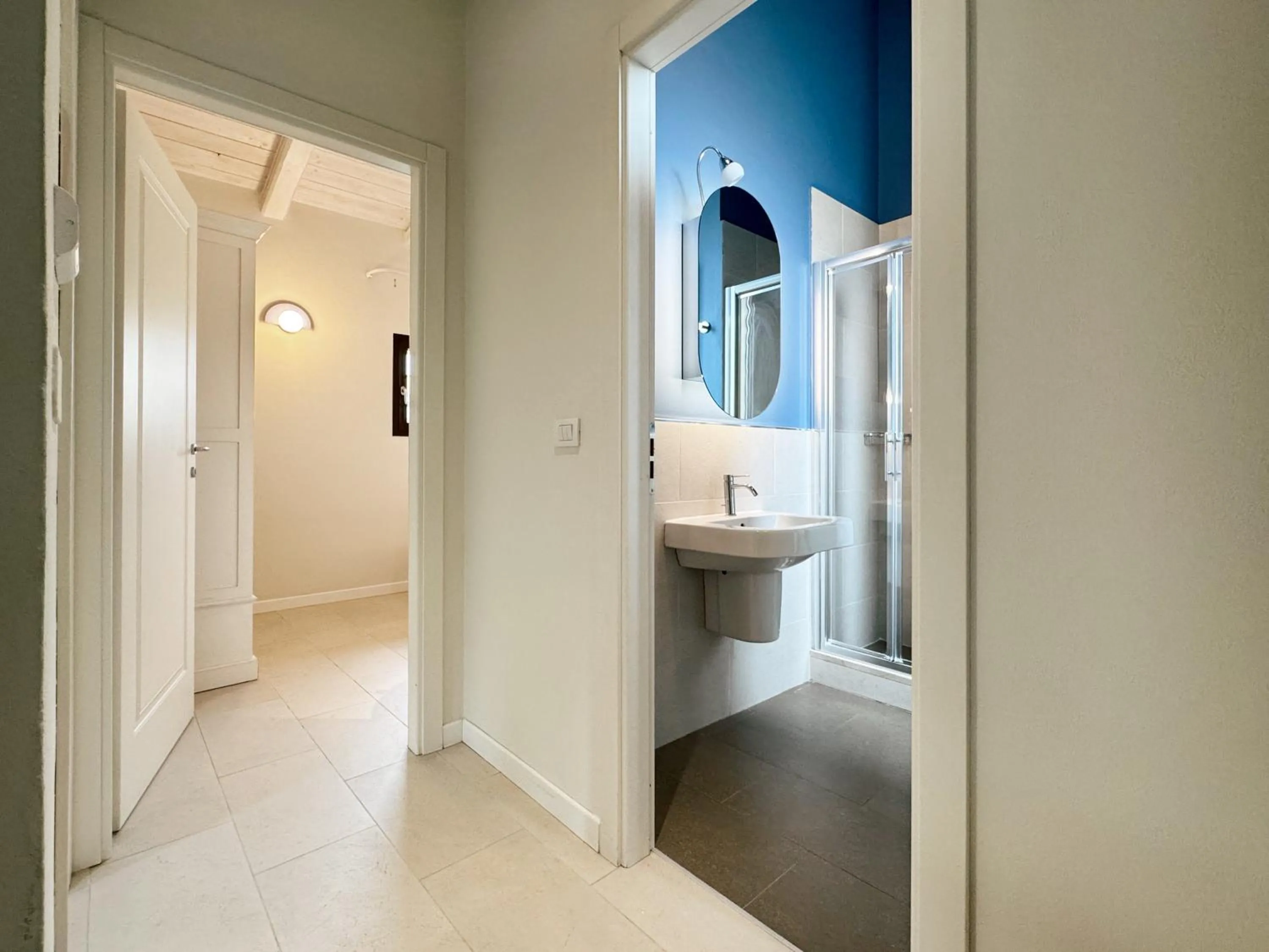 Shower in Carducci Residence - by Bologna Residences