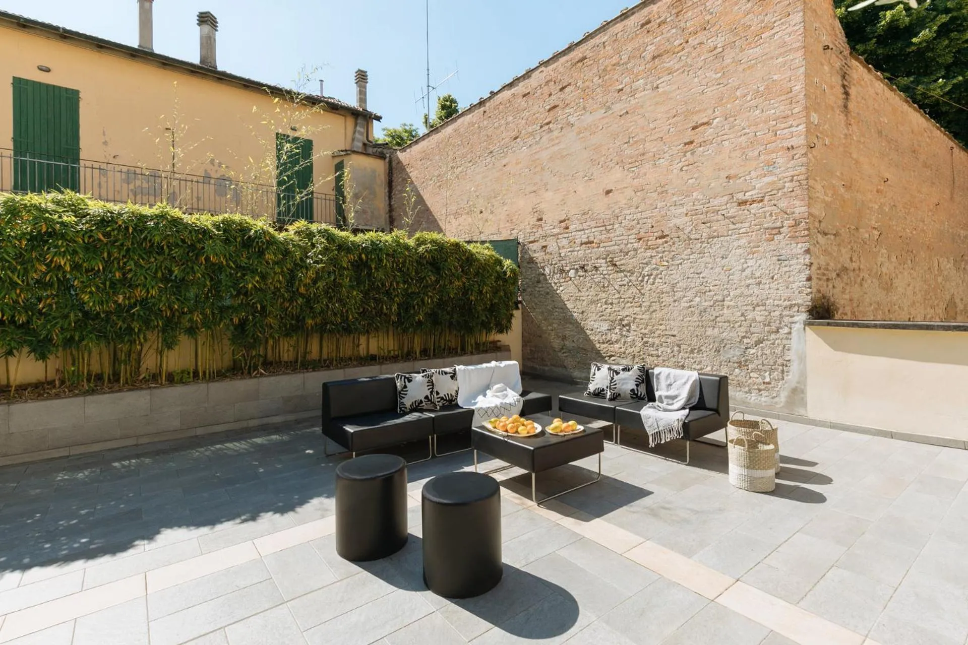 Garden in Carducci Residence - by Bologna Residences