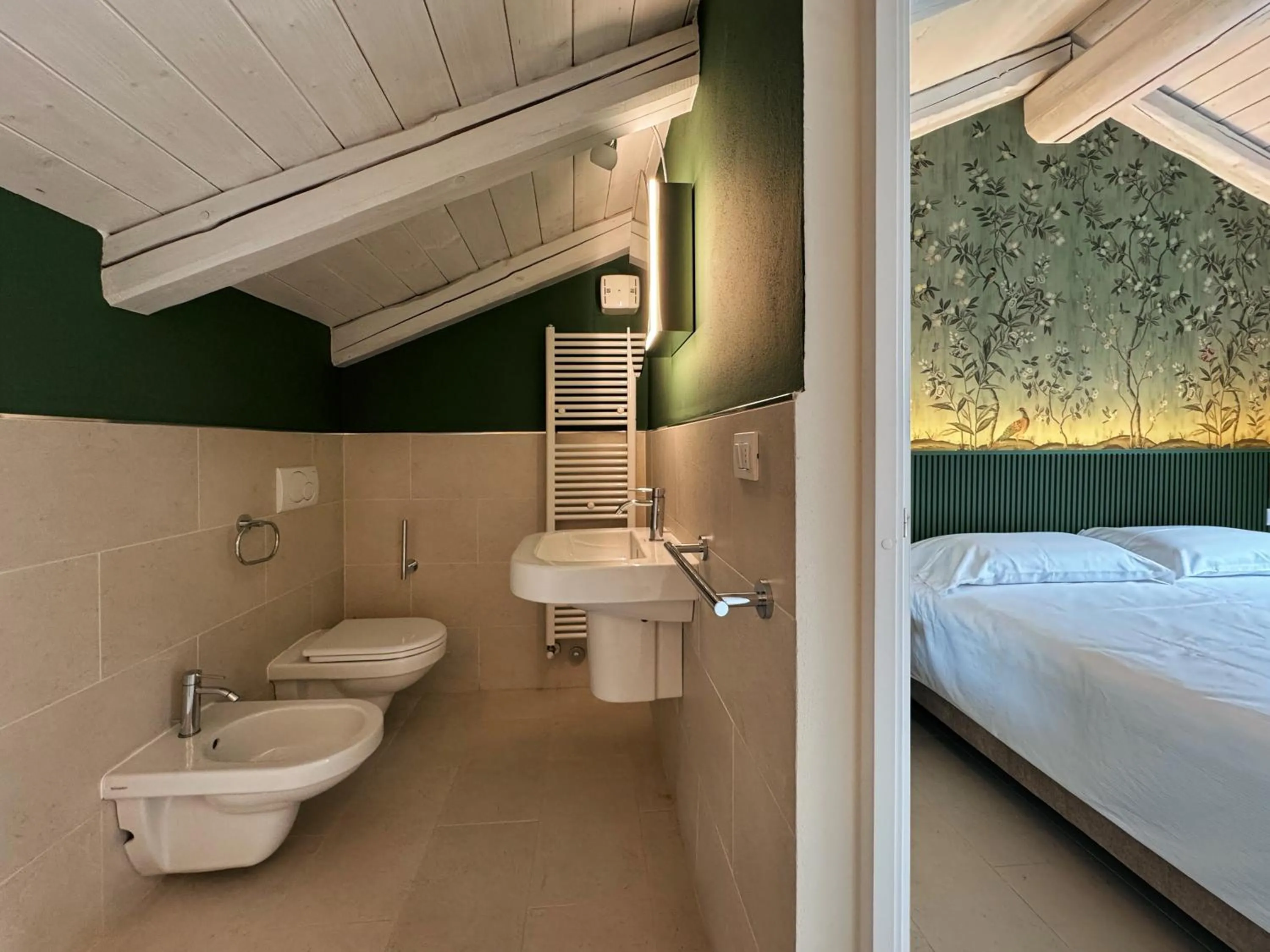 Toilet, Bed in Carducci Residence - by Bologna Residences