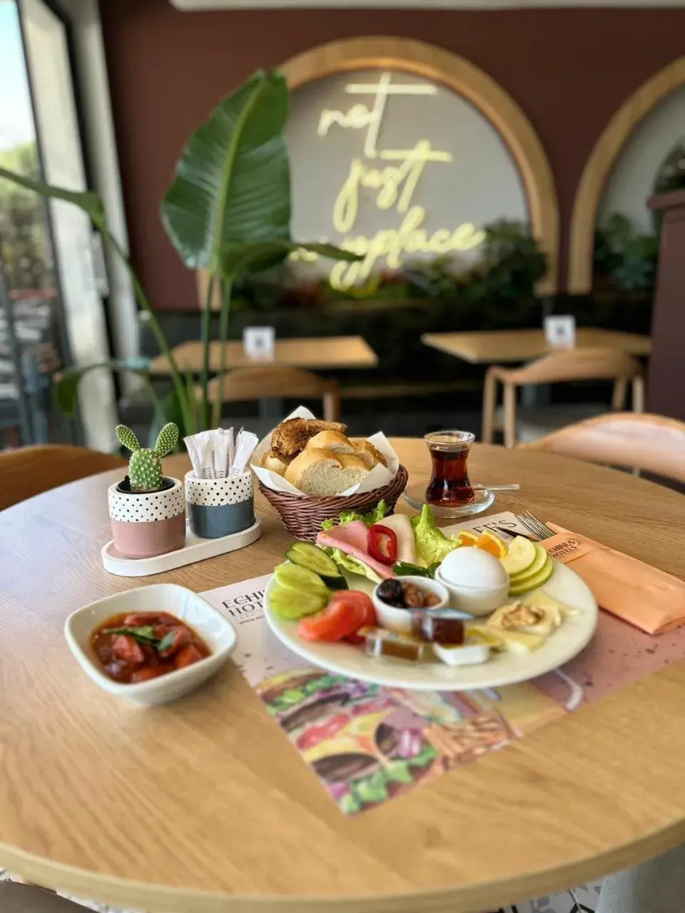 Breakfast in Mrt Suites Lara Breakfast in Mrt Suites Lara