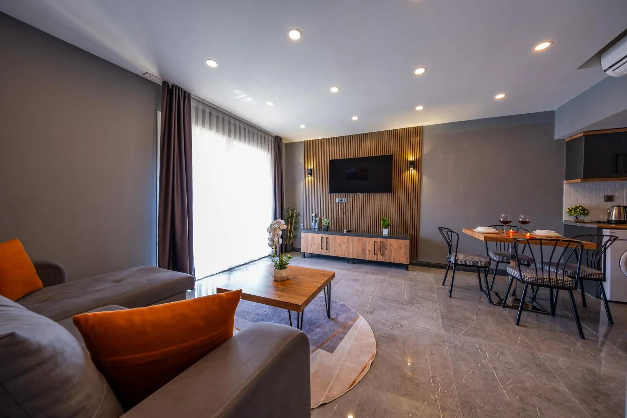 Seating area in Mrt Suites Lara