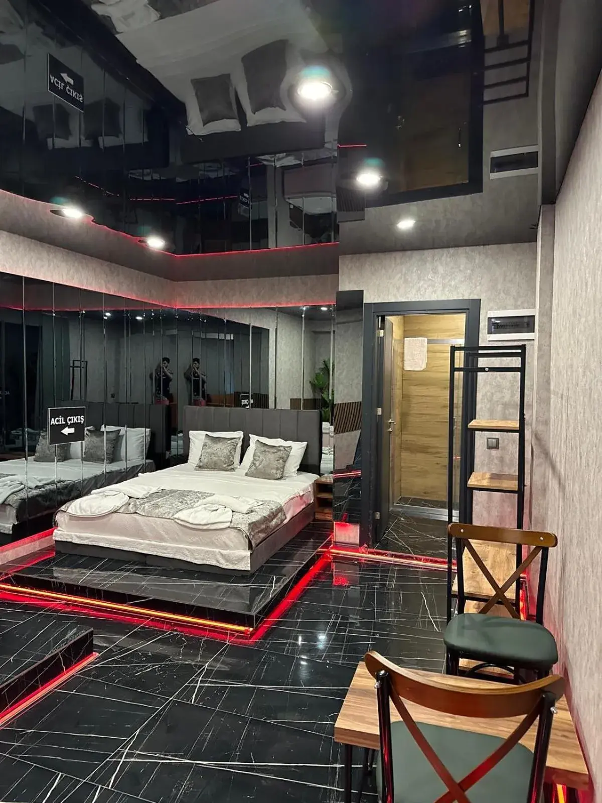 Bed in Mrt Suites Lara Bed in Mrt Suites Lara