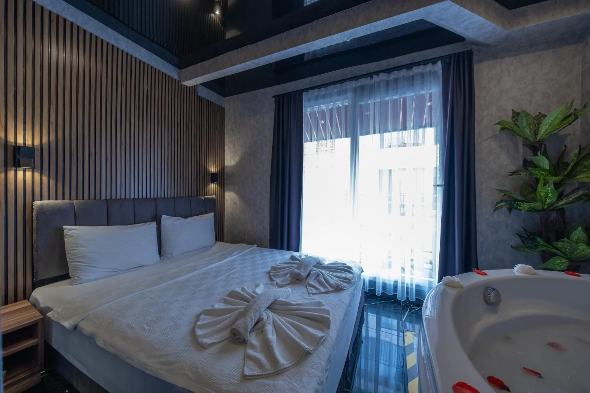 Bed in Mrt Suites Lara