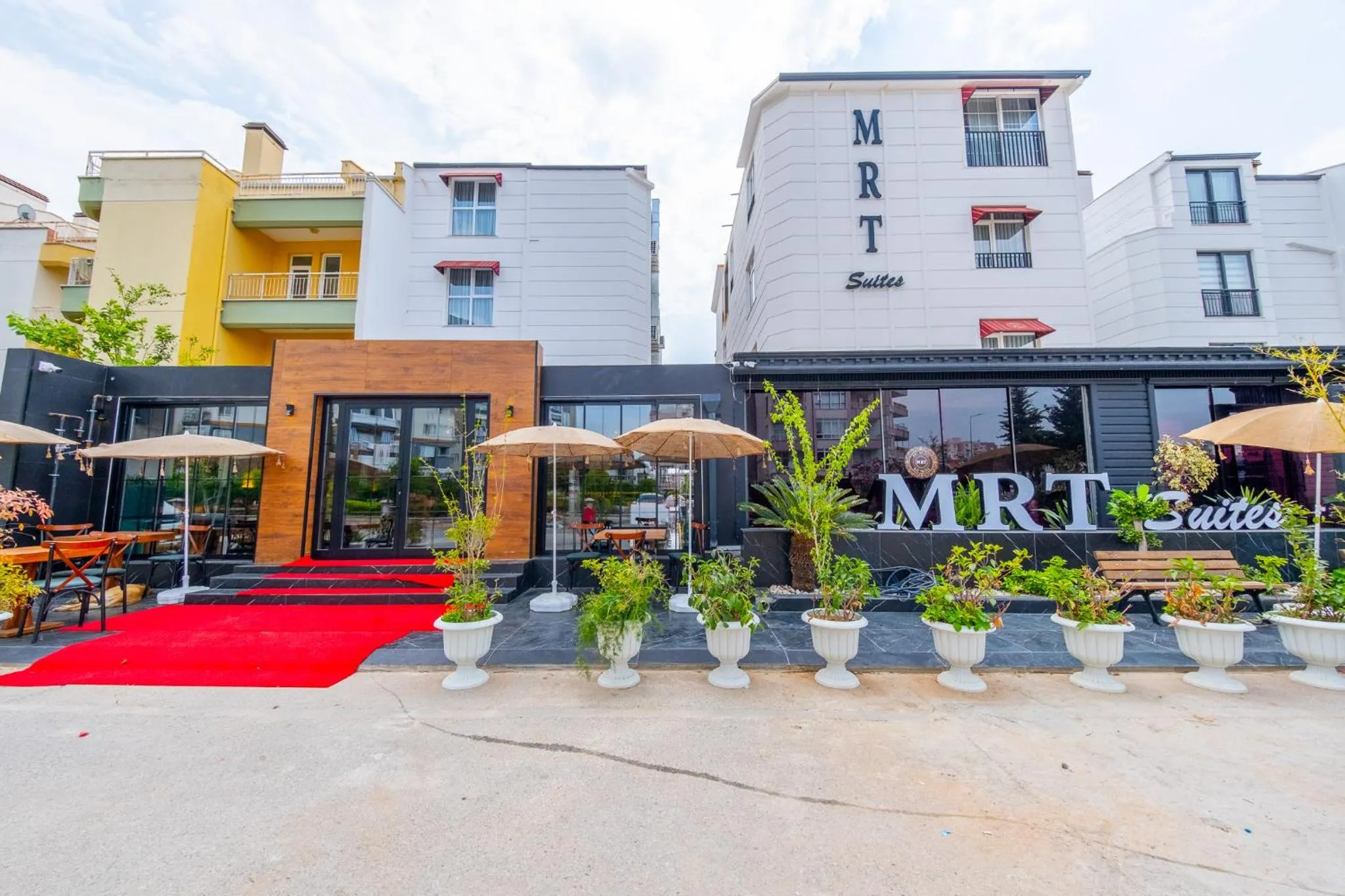 Off site in Mrt Suites Lara