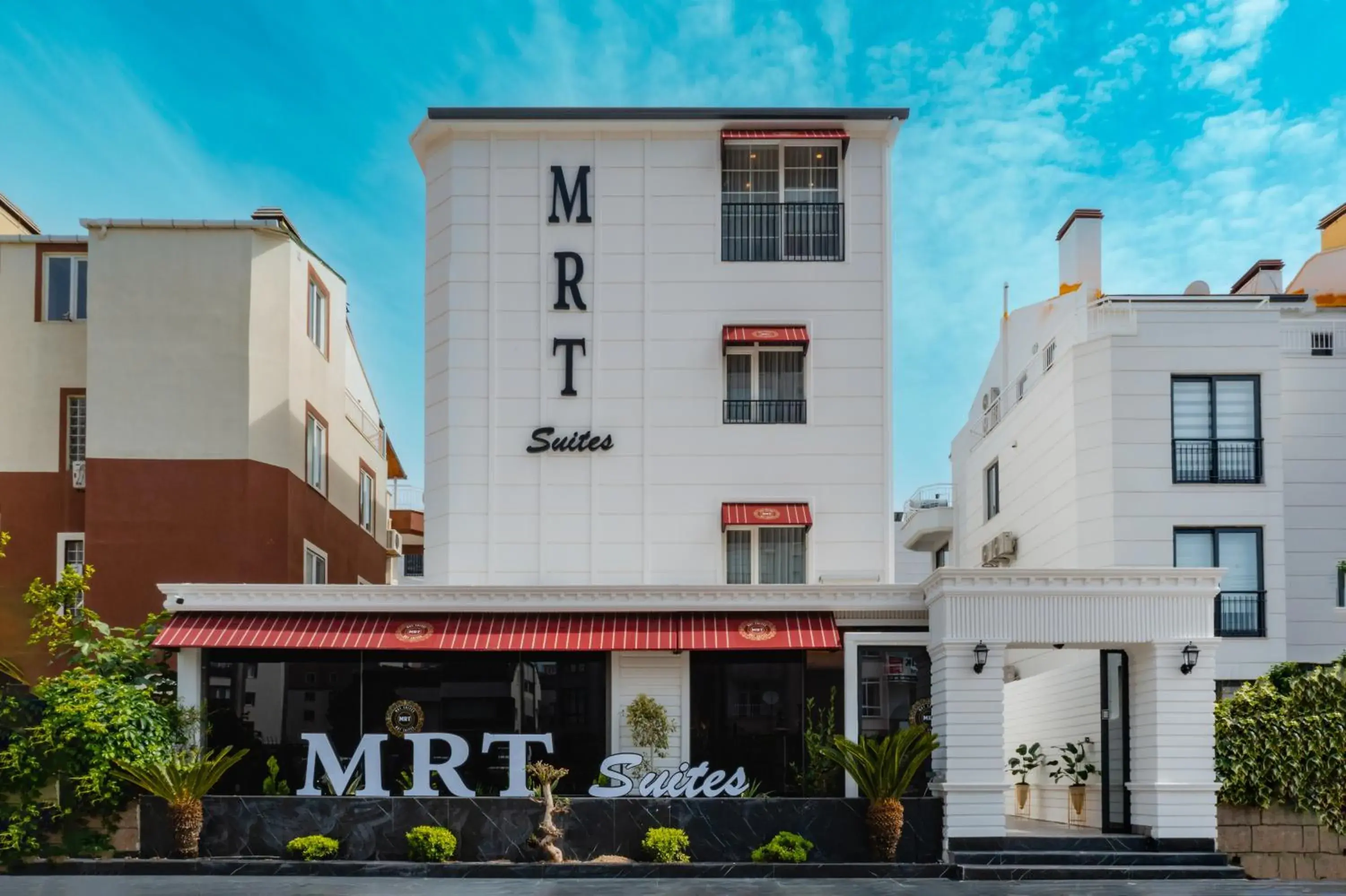 Property building in Mrt Suites Lara Property building in Mrt Suites Lara