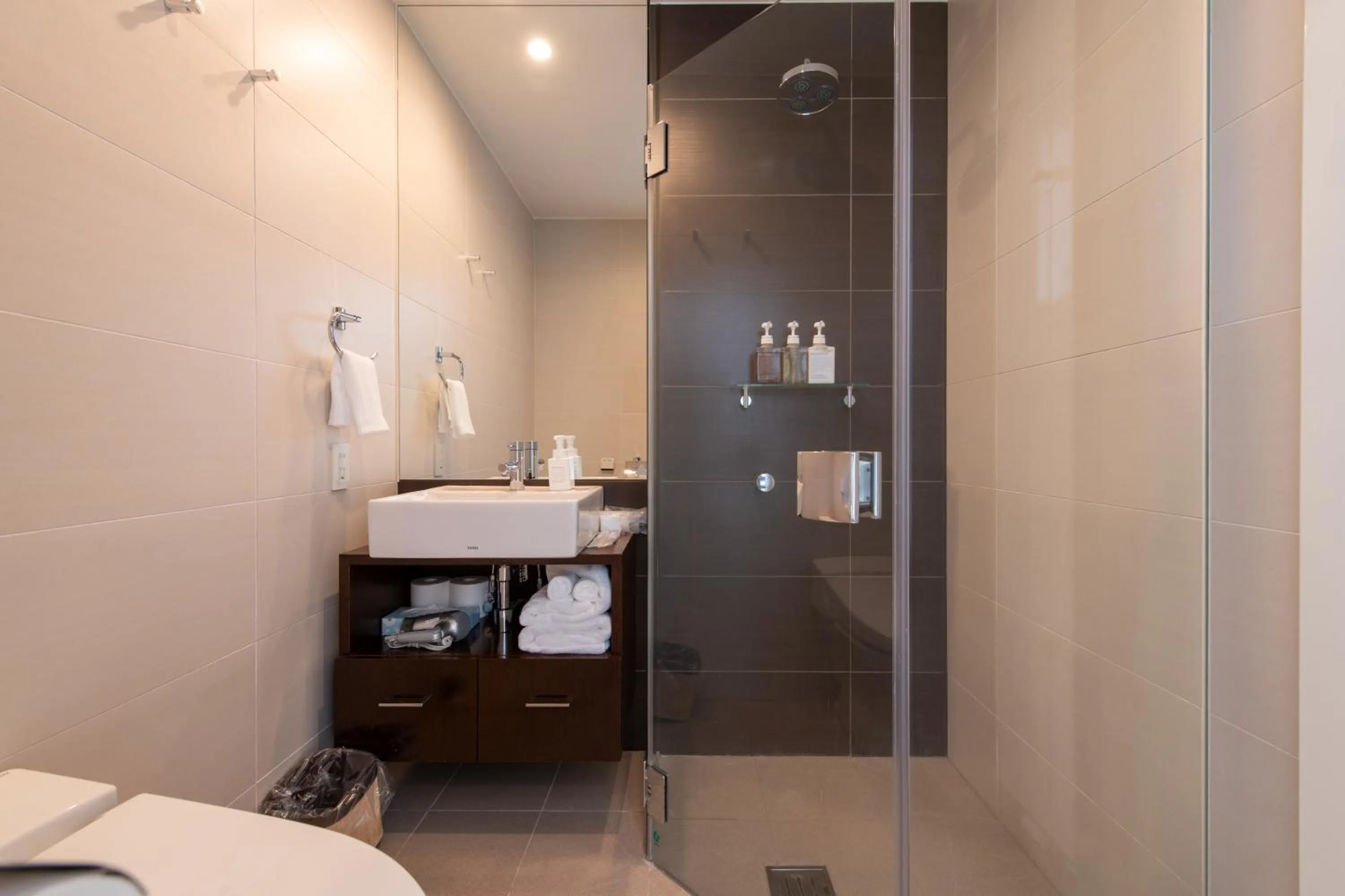 Shower in The Freshwater