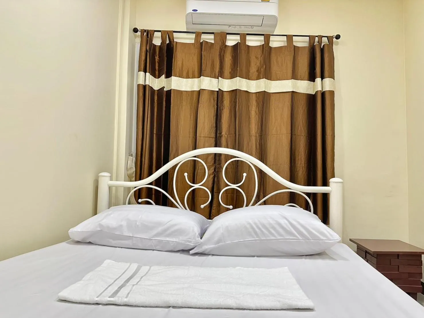 Property building, Bed in Baan at Khaosan Hostel