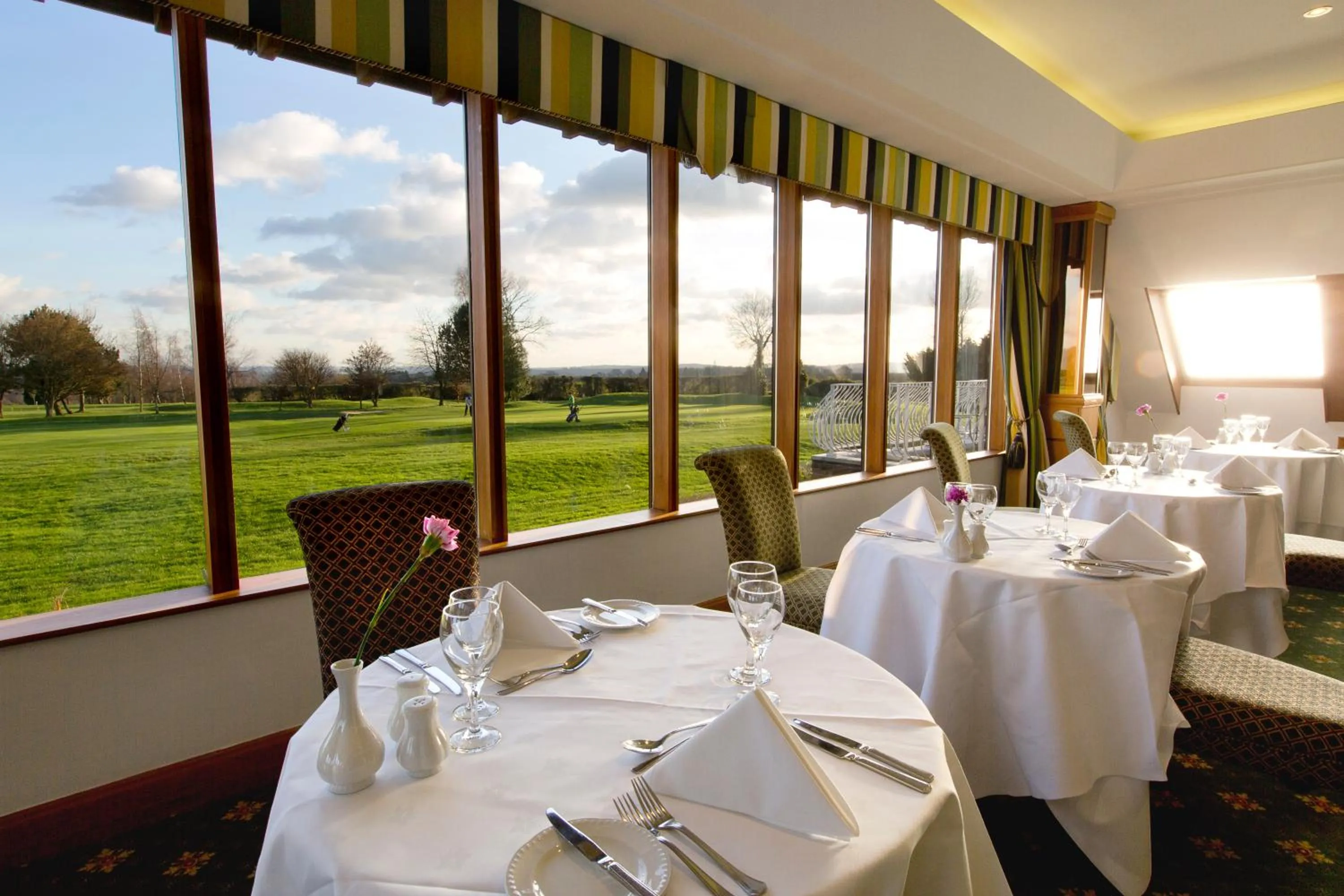 Restaurant/places to eat in Dale Hill Hotel